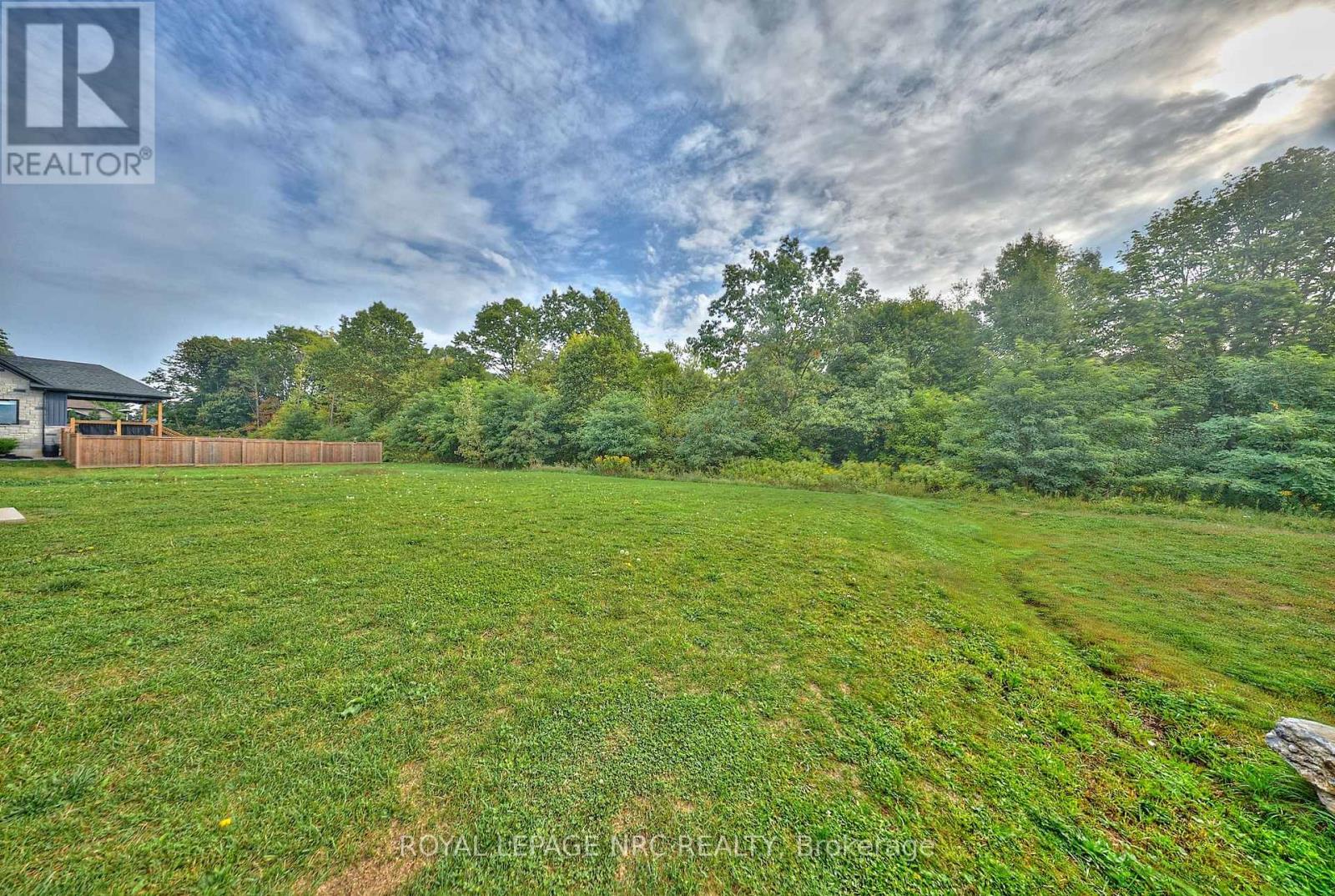 1129 Balfour Street, Pelham, Ontario  L0S 1C0 - Photo 34 - X12426864