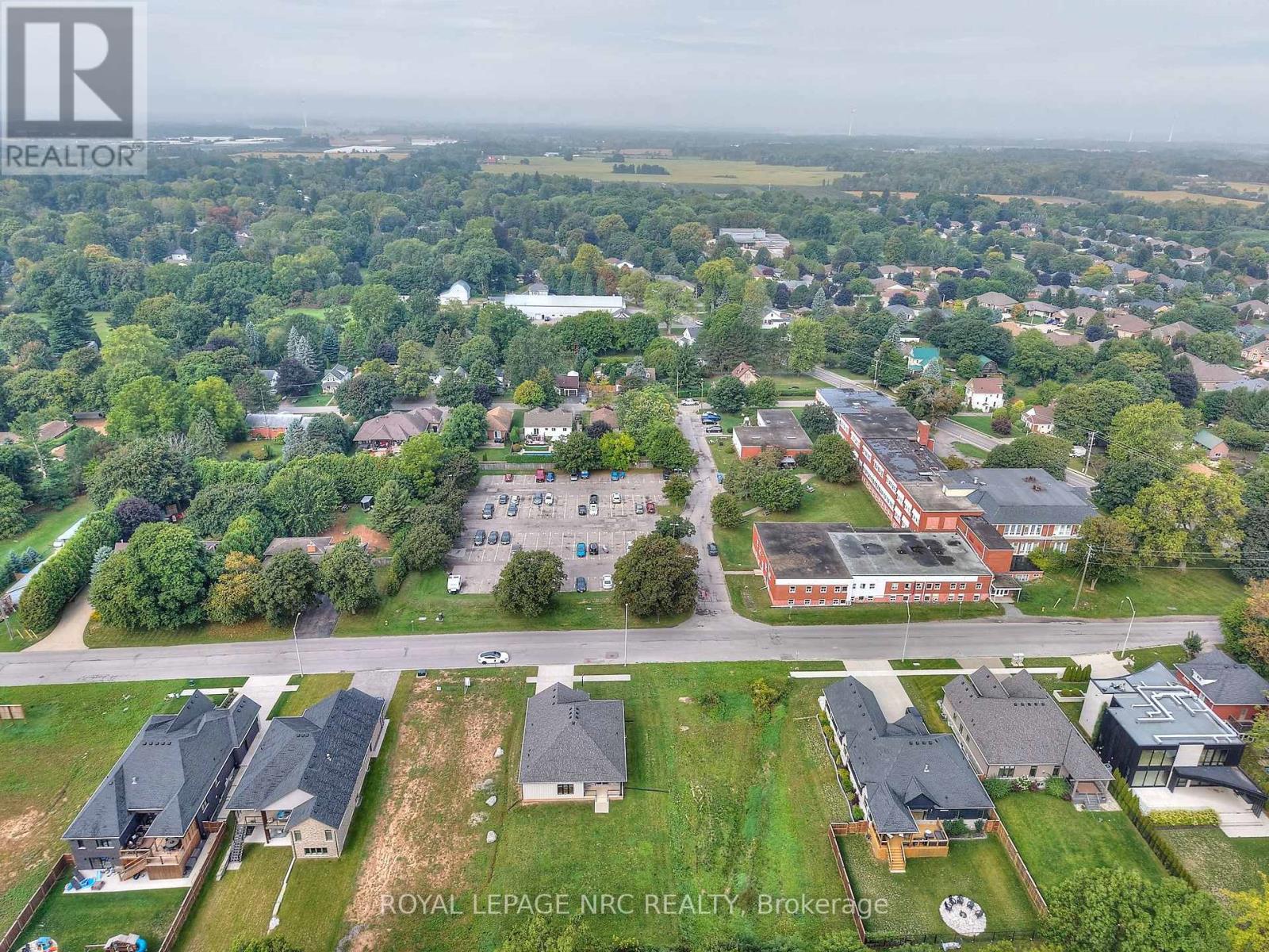 1129 Balfour Street, Pelham, Ontario  L0S 1C0 - Photo 35 - X12426864