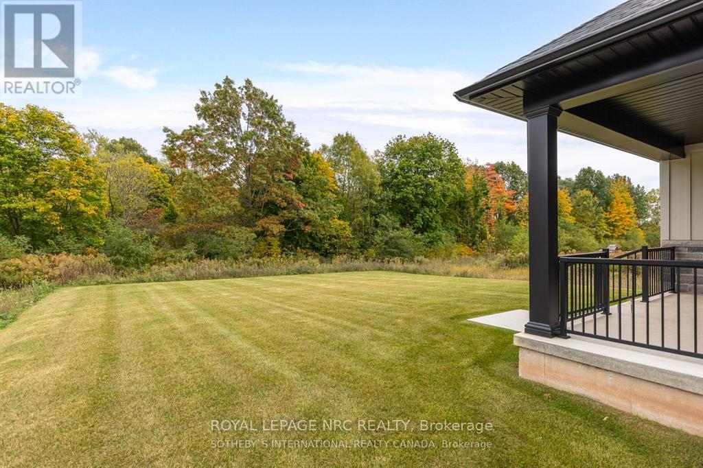 1129 Balfour Street, Pelham, Ontario  L0S 1C0 - Photo 4 - X12426864