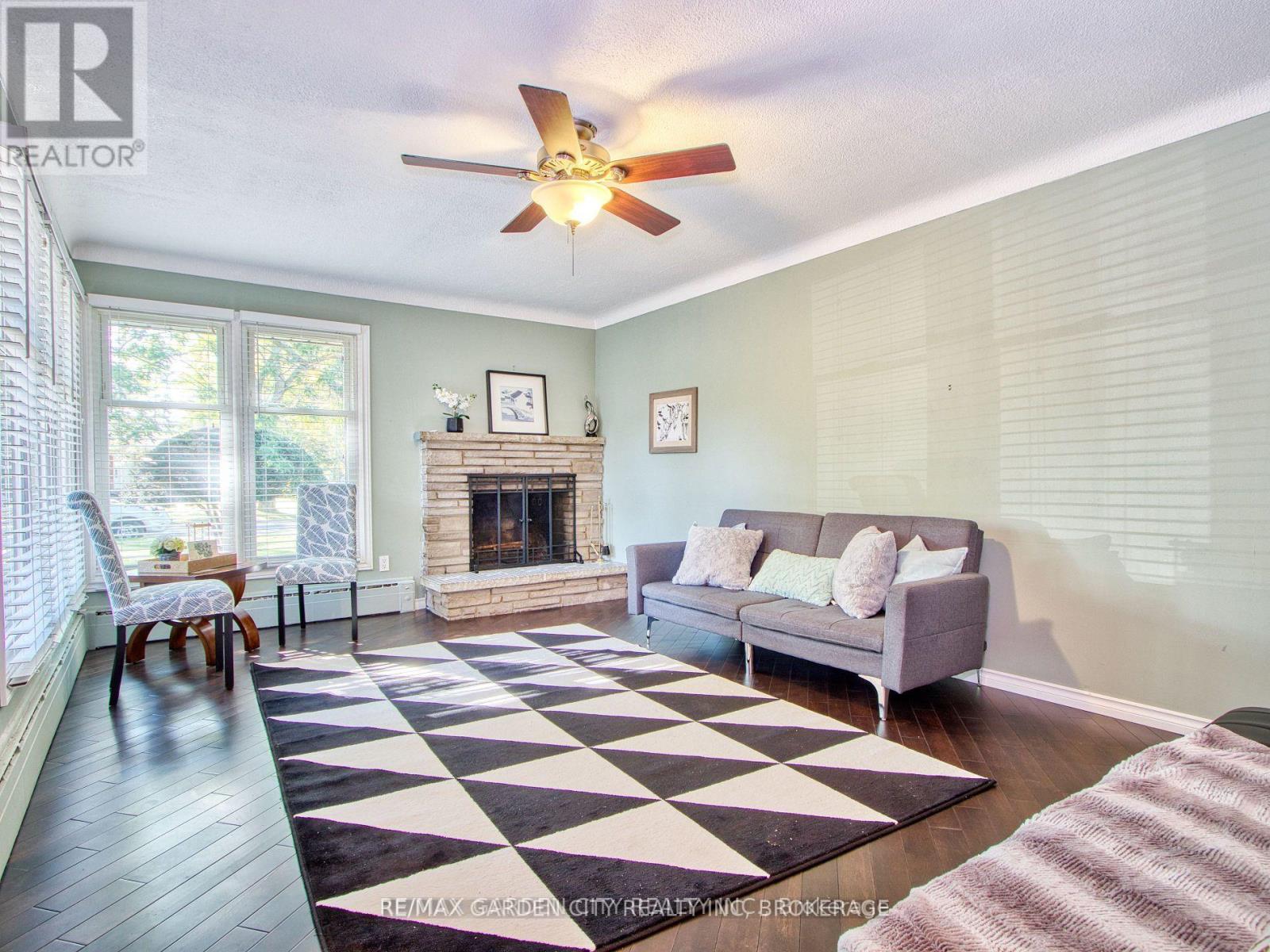 101 Masterson Avenue, St. Catharines, Ontario  L2T 3P8 - Photo 7 - X12427702