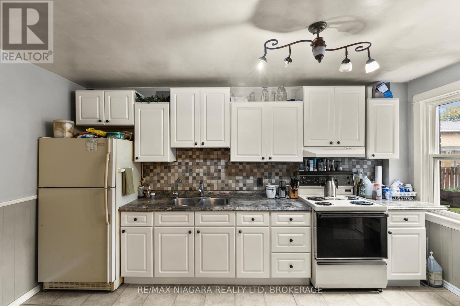 154 Melrose Avenue N, Hamilton, Ontario  L8L 6X6 - Photo 16 - X12428059