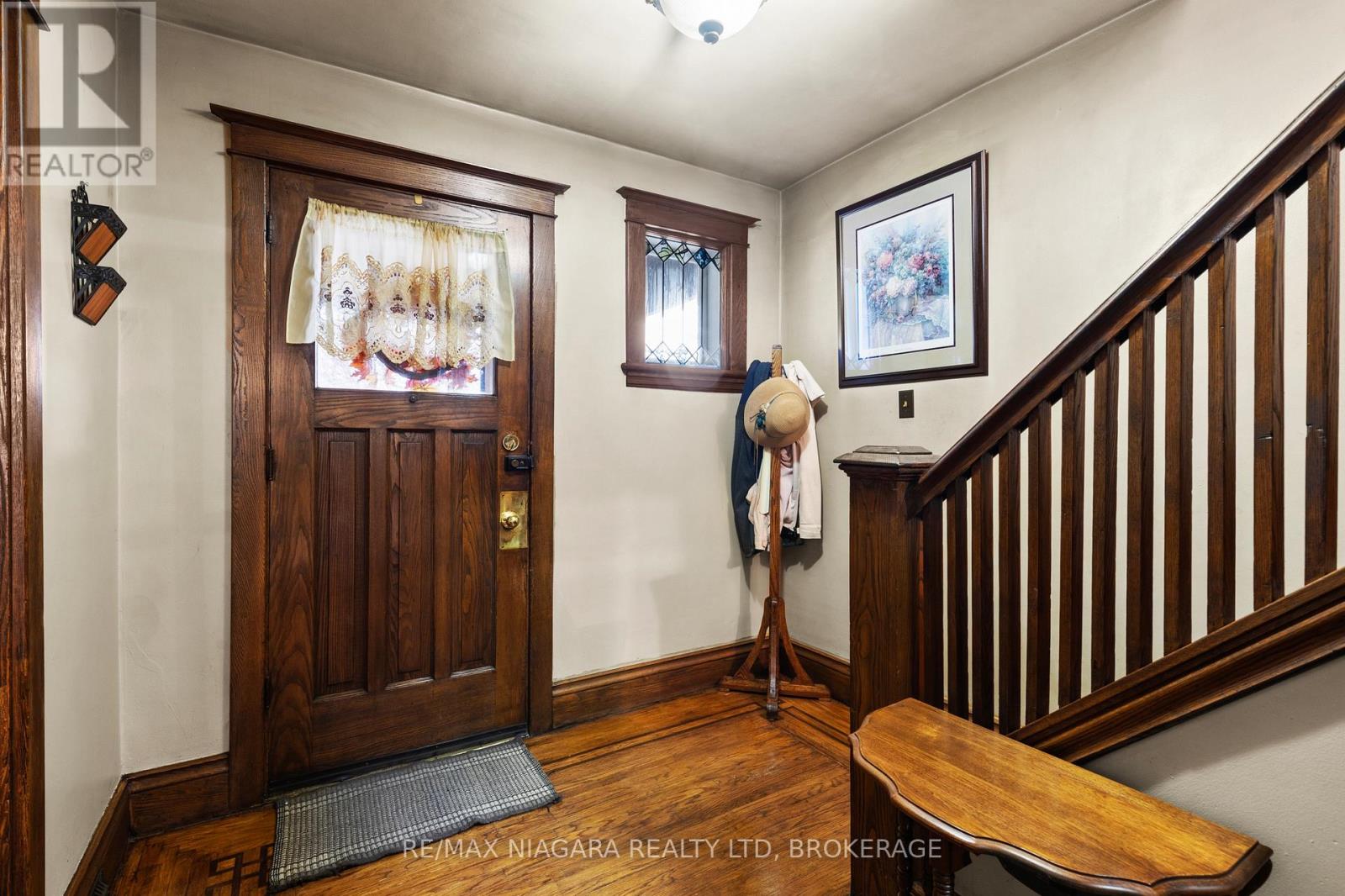 154 Melrose Avenue N, Hamilton, Ontario  L8L 6X6 - Photo 6 - X12428059