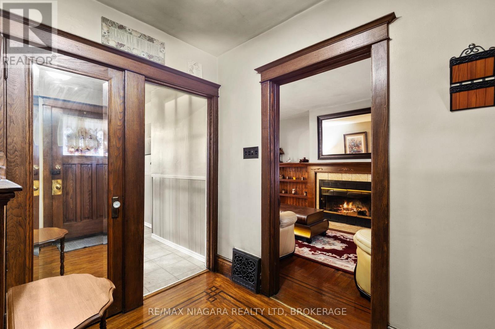 154 Melrose Avenue N, Hamilton, Ontario  L8L 6X6 - Photo 7 - X12428059