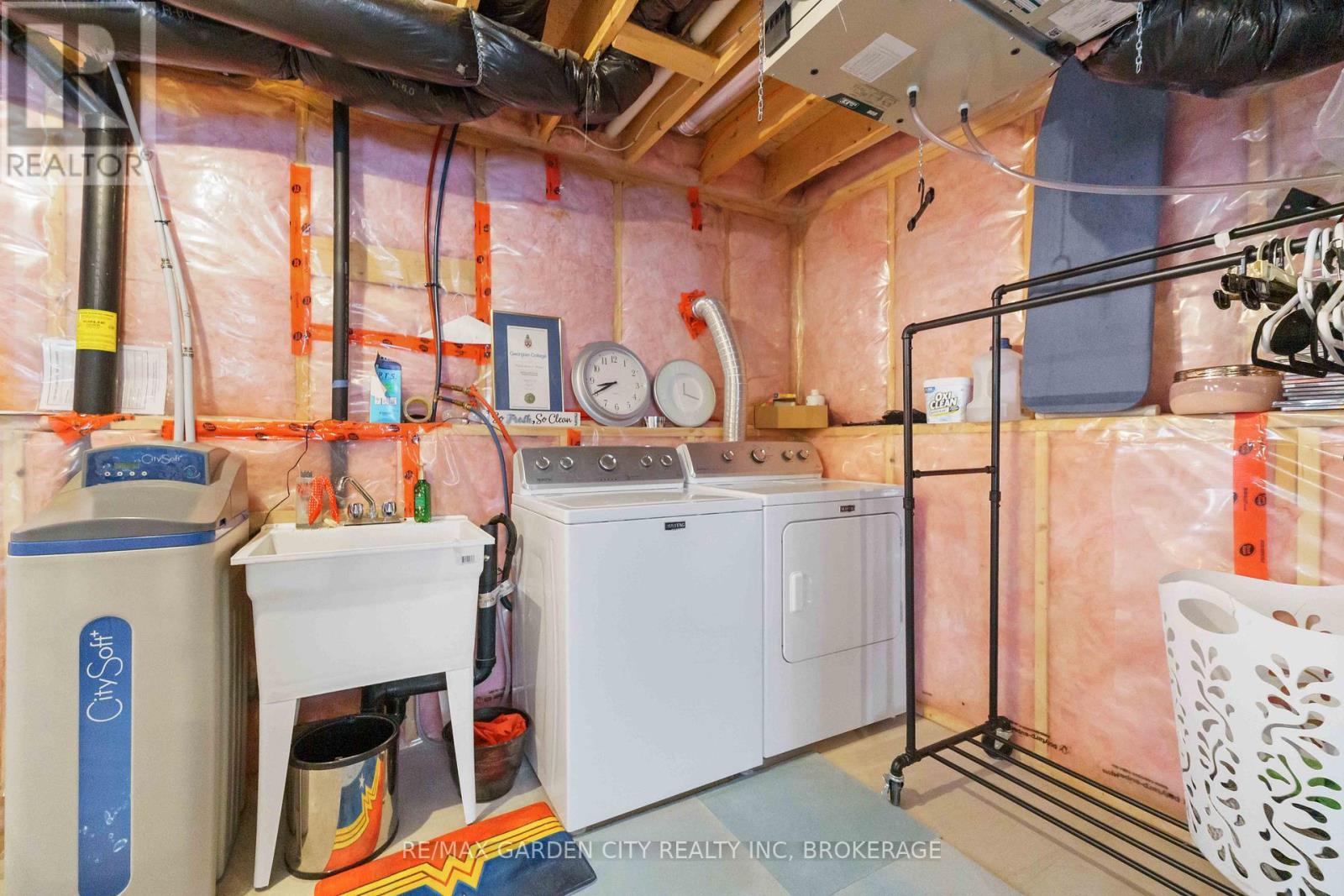 103 Scholfield Avenue S, Welland (Lincoln/crowland), Ontario  L3B 1N4 - Photo 23 - X12428072