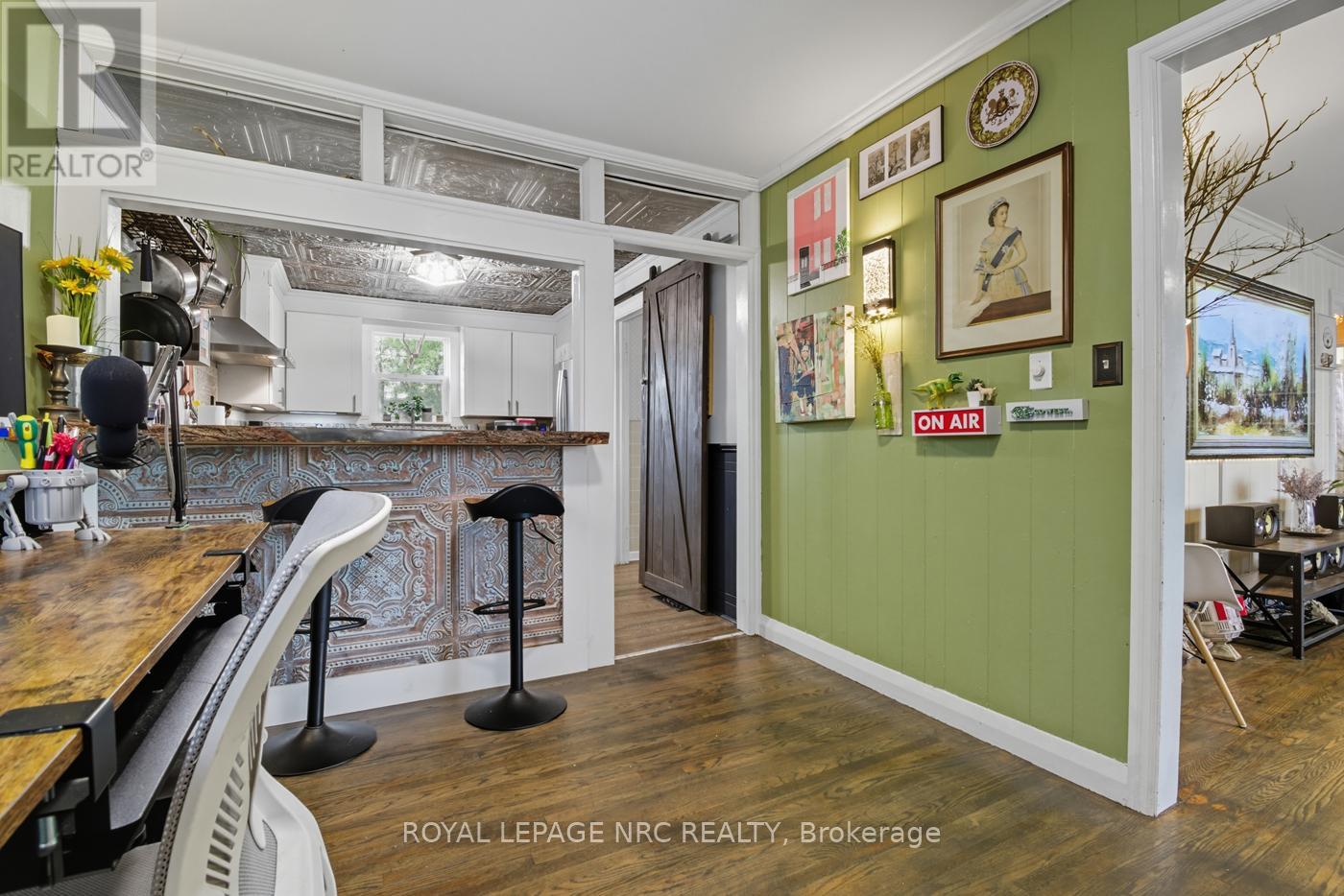 464 Gorham Road, Fort Erie, Ontario  L0S 1N0 - Photo 8 - X12428852