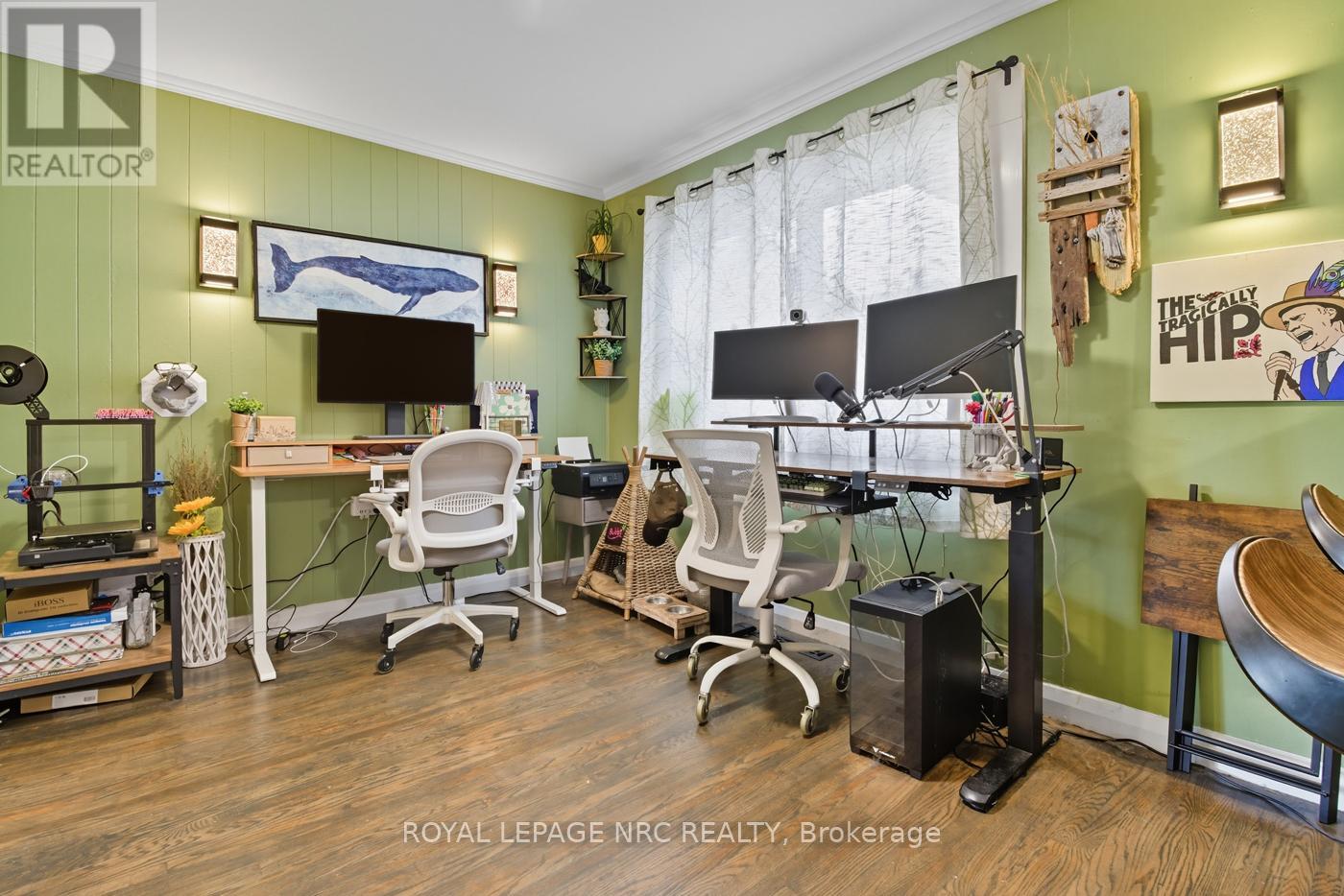 464 Gorham Road, Fort Erie, Ontario  L0S 1N0 - Photo 9 - X12428852