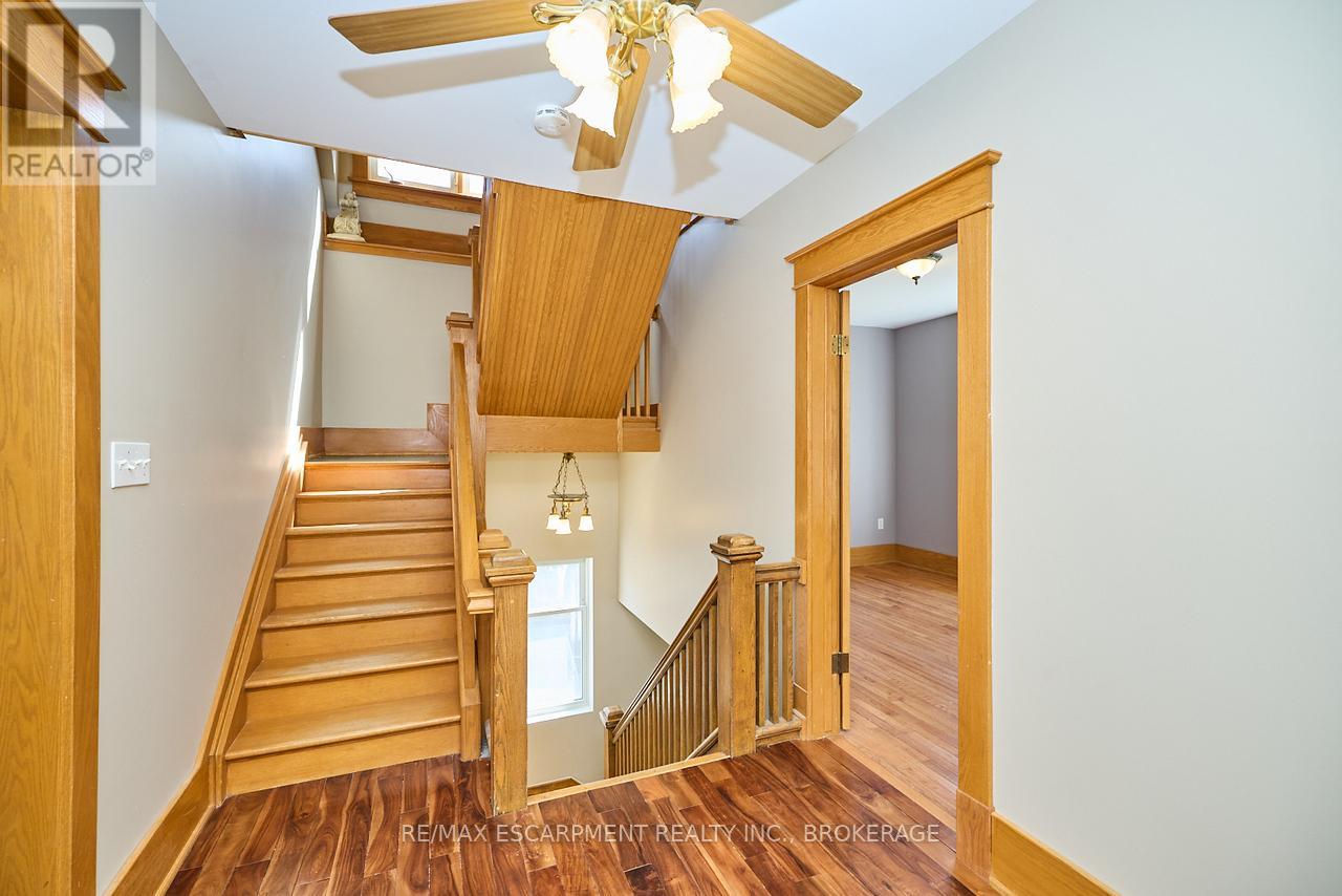 4915 King Street, Lincoln, Ontario  L0R 1B0 - Photo 11 - X12430560