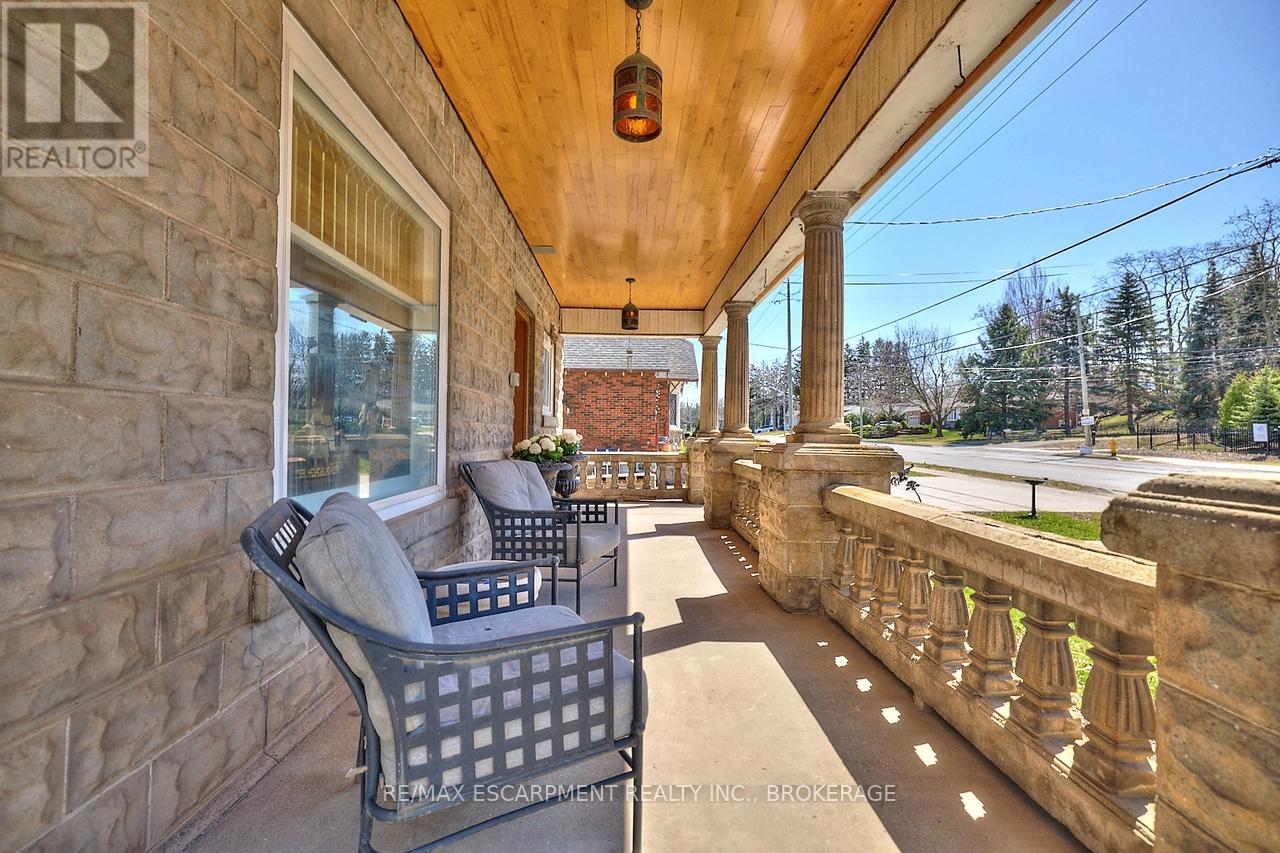 4915 King Street, Lincoln, Ontario  L0R 1B0 - Photo 3 - X12430560