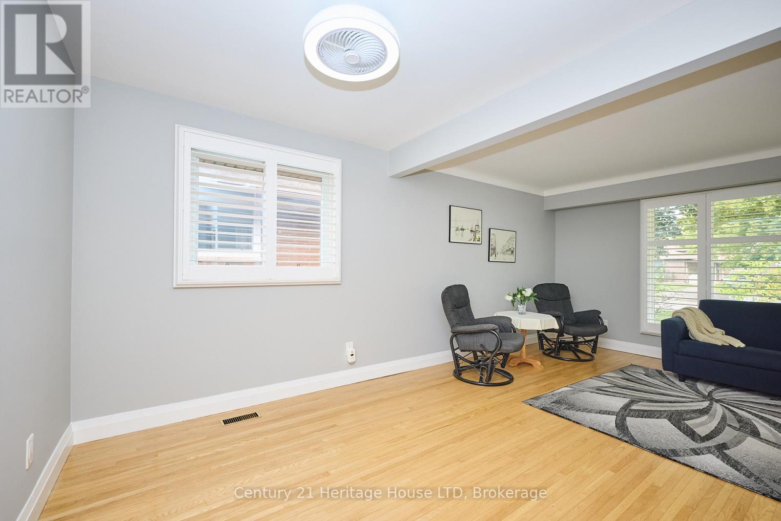 18 Princeway Drive, St. Catharines (Lakeport), Ontario  L2N 2X6 - Photo 11 - X12431829