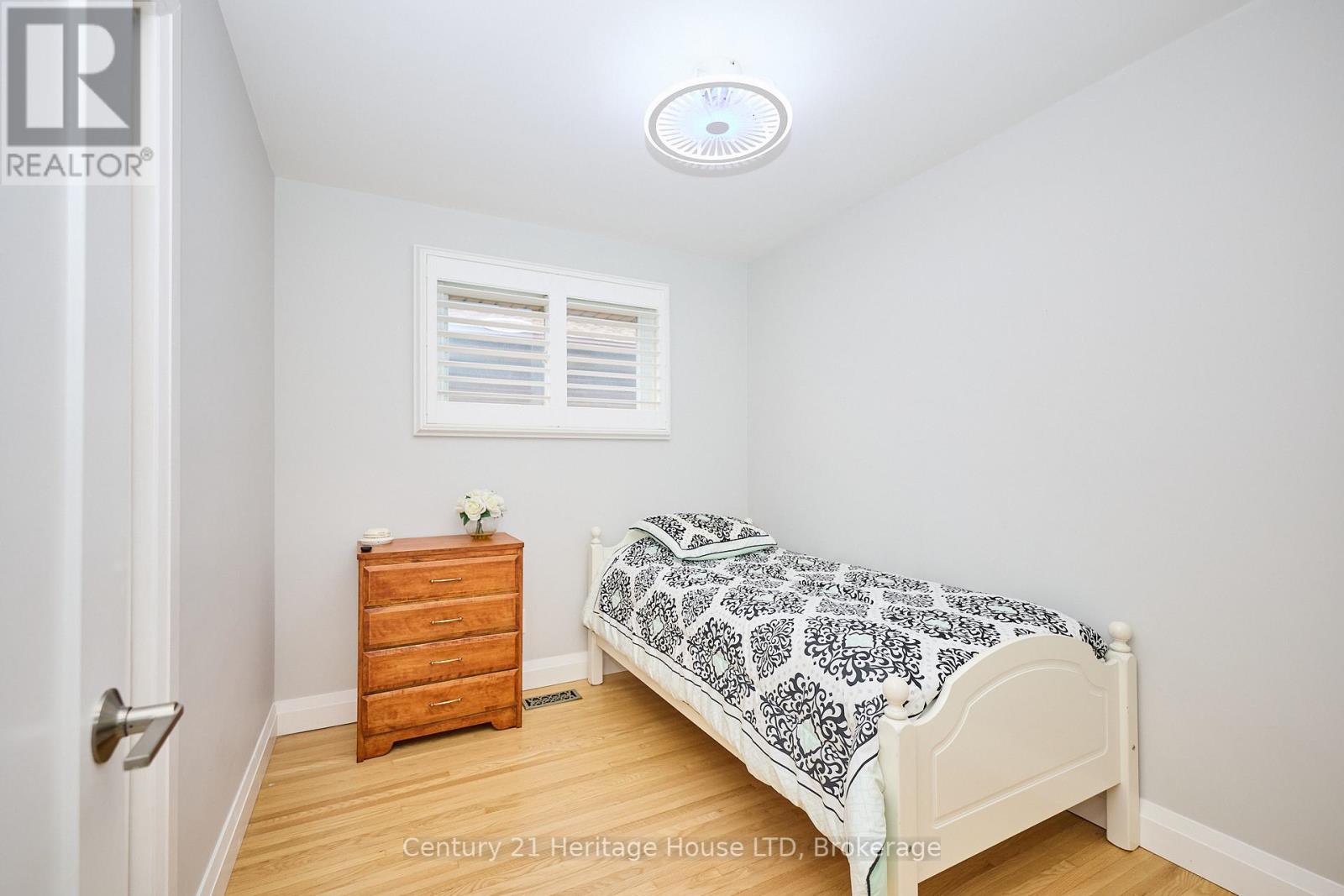 18 Princeway Drive, St. Catharines (Lakeport), Ontario  L2N 2X6 - Photo 17 - X12431829