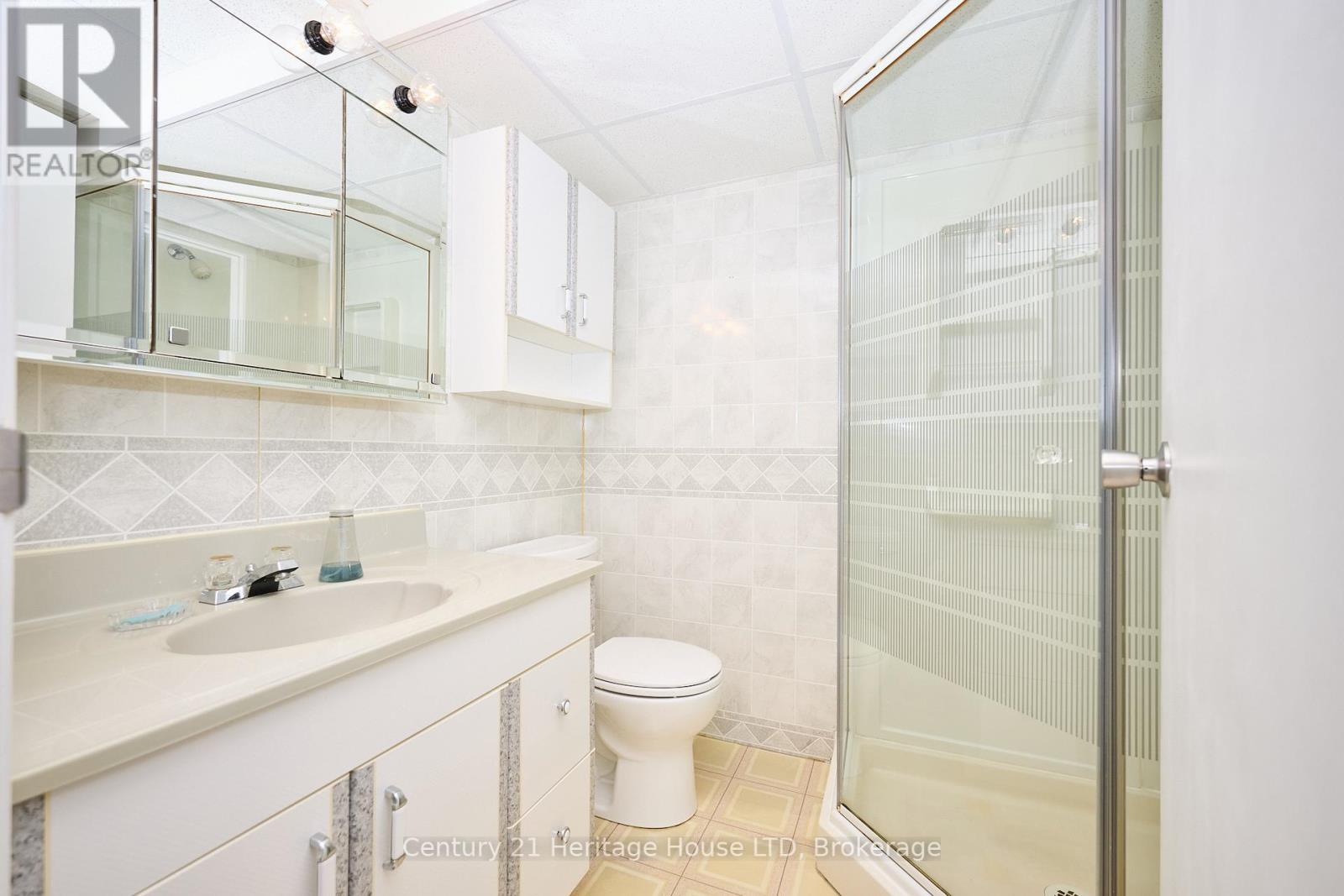 18 Princeway Drive, St. Catharines (Lakeport), Ontario  L2N 2X6 - Photo 27 - X12431829