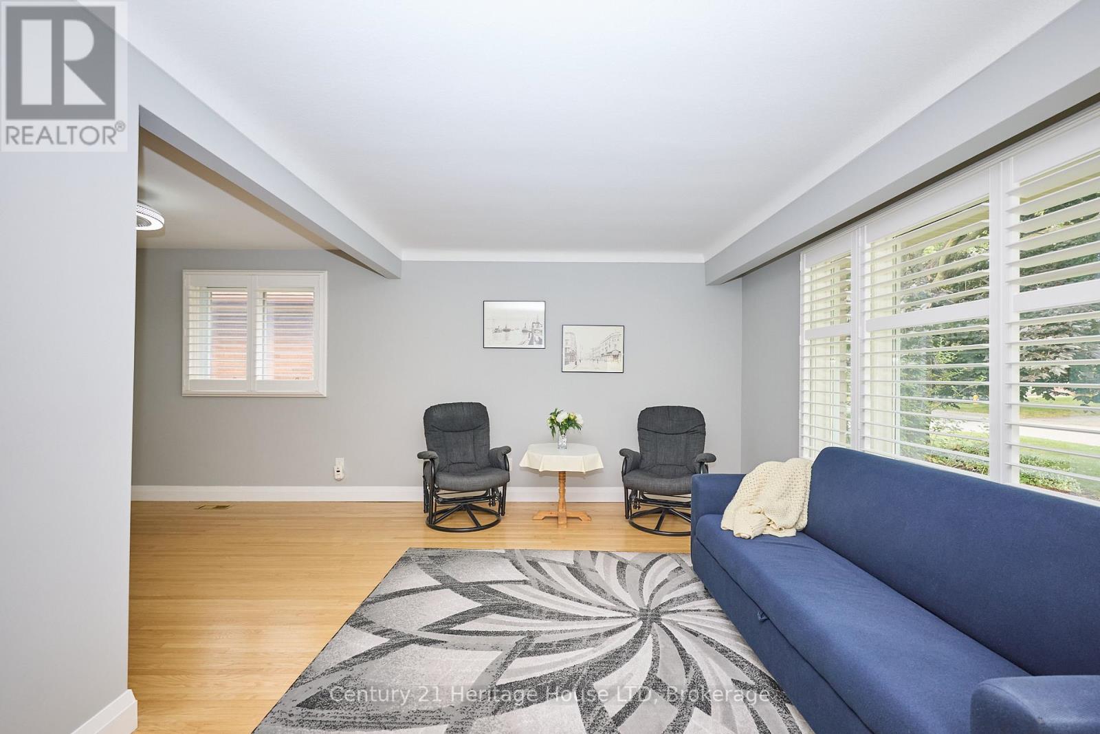 18 Princeway Drive, St. Catharines (Lakeport), Ontario  L2N 2X6 - Photo 7 - X12431829