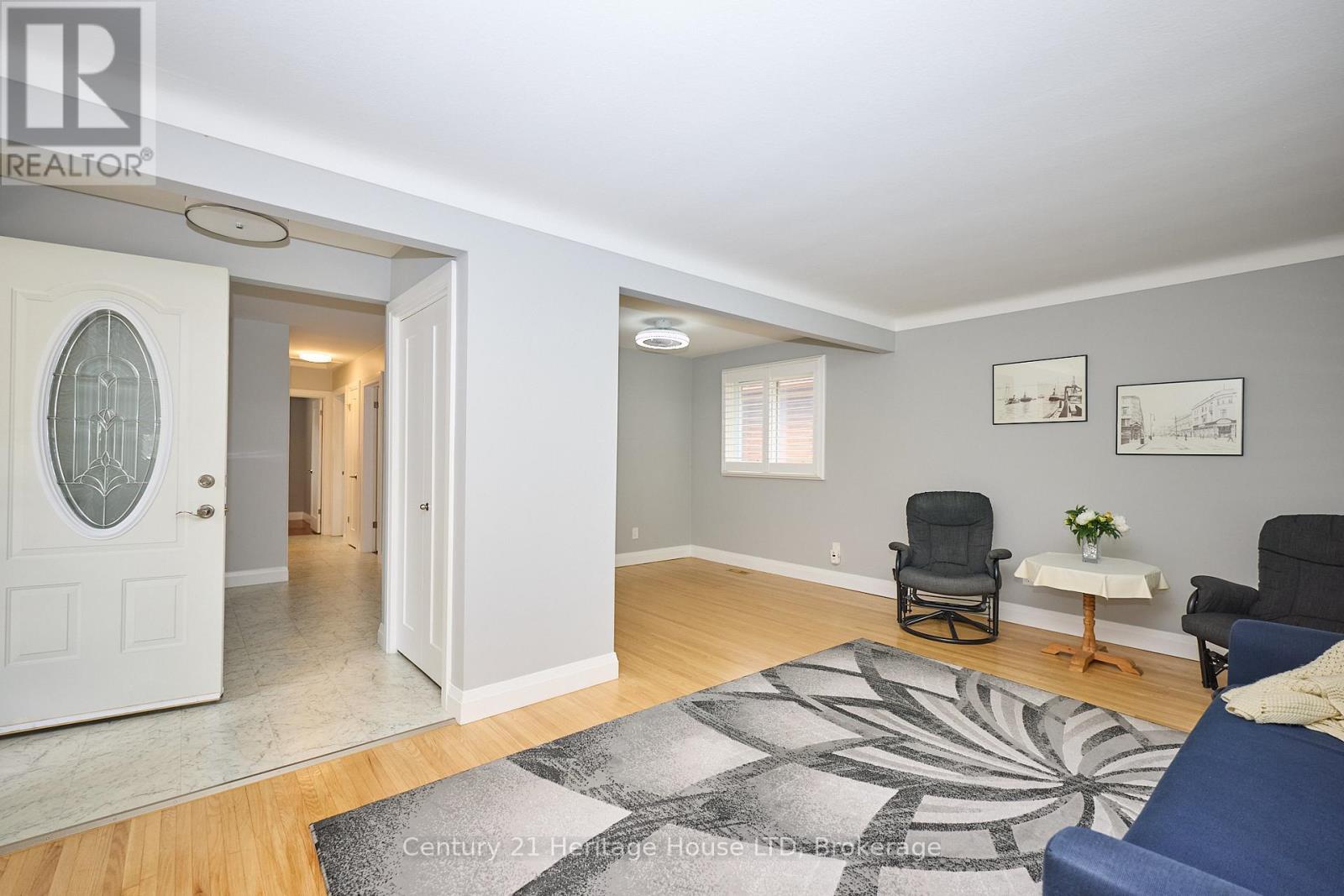 18 Princeway Drive, St. Catharines (Lakeport), Ontario  L2N 2X6 - Photo 8 - X12431829