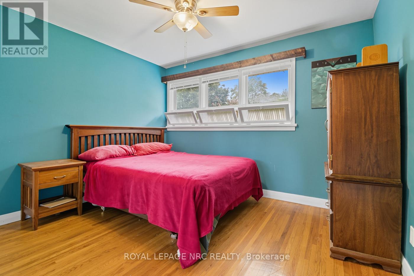 42 Linwood Drive, Welland (Prince Charles), Ontario  L3C 2B6 - Photo 16 - X12431848