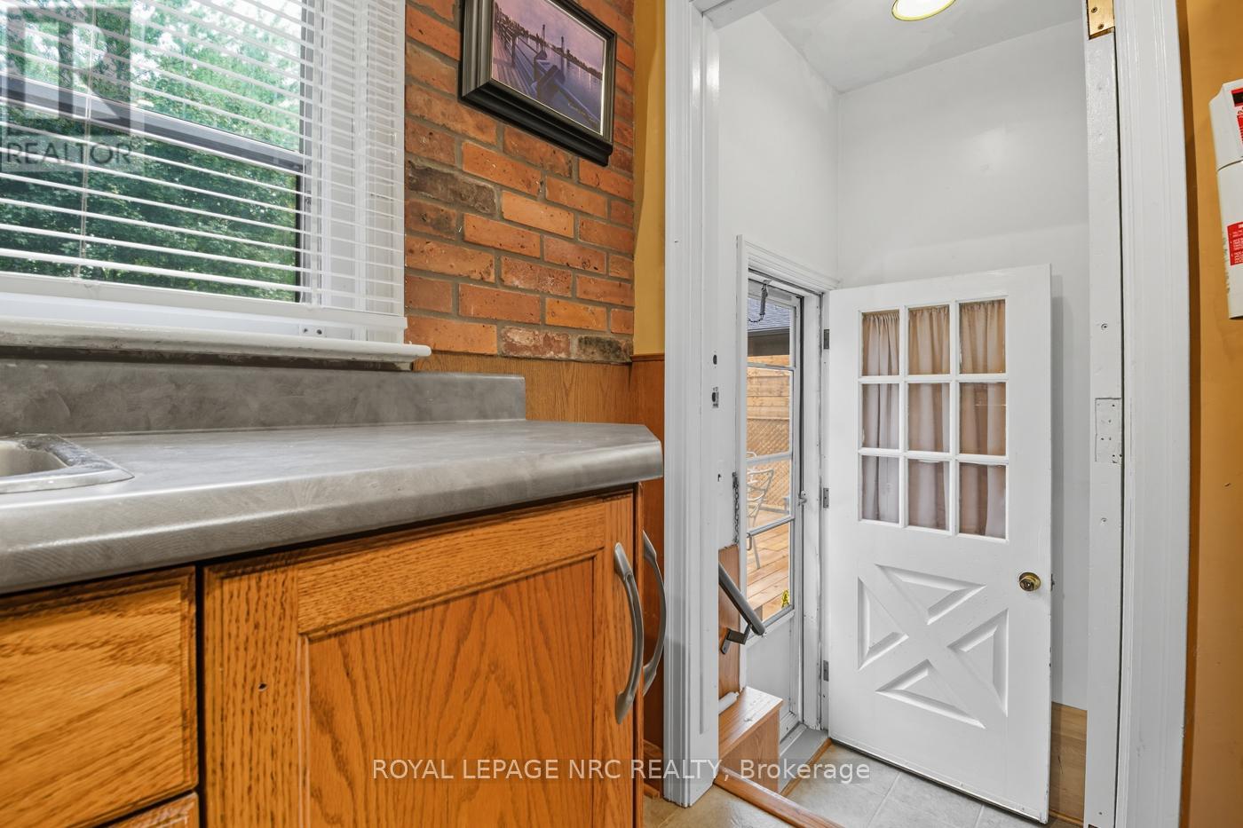 42 Linwood Drive, Welland (Prince Charles), Ontario  L3C 2B6 - Photo 18 - X12431848