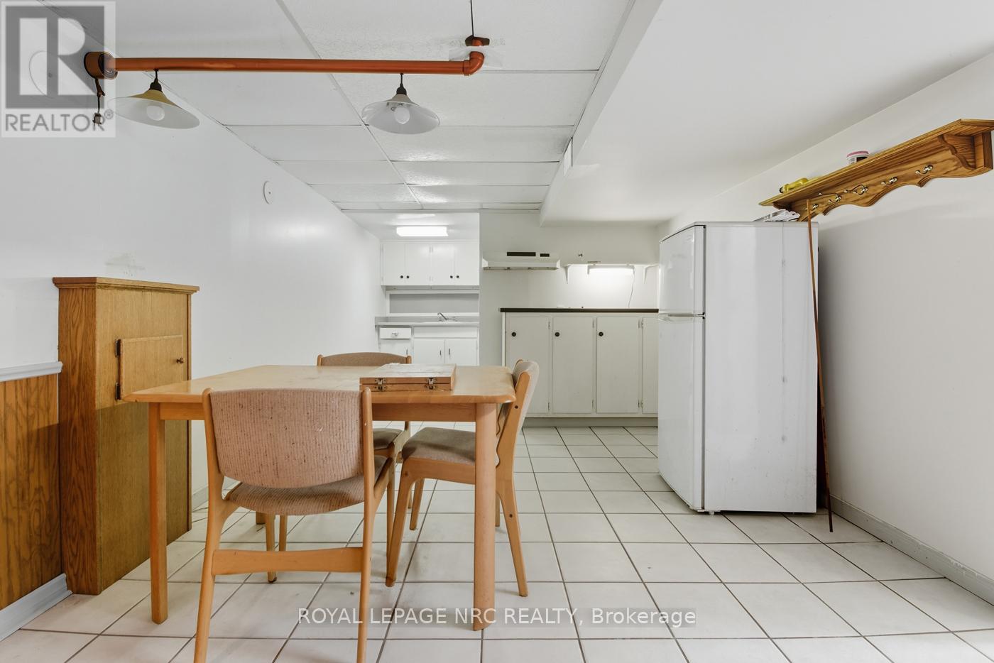 42 Linwood Drive, Welland (Prince Charles), Ontario  L3C 2B6 - Photo 24 - X12431848