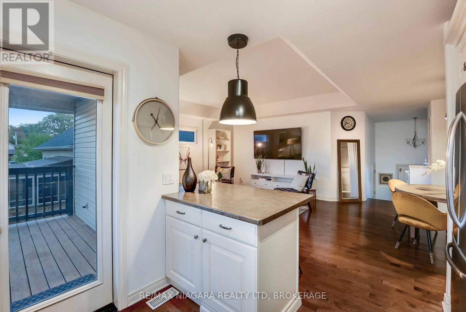 22 Henley Court, Welland, Ontario  L3B 6E8 - Photo 11 - X12431871