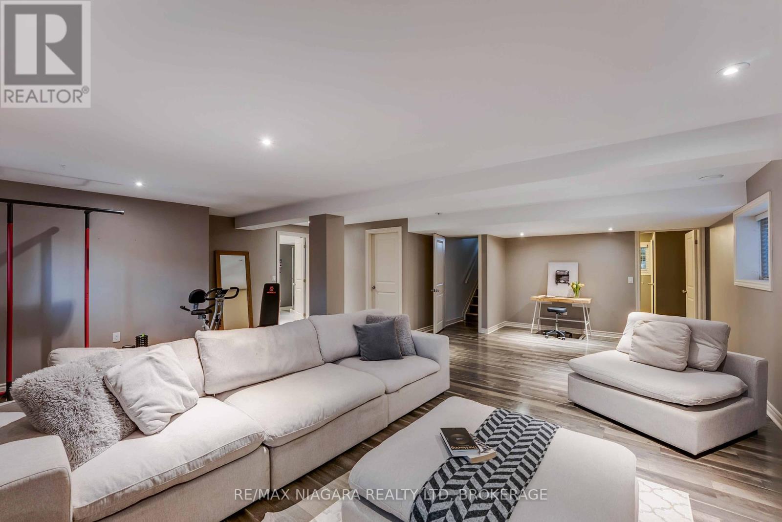 22 Henley Court, Welland, Ontario  L3B 6E8 - Photo 21 - X12431871