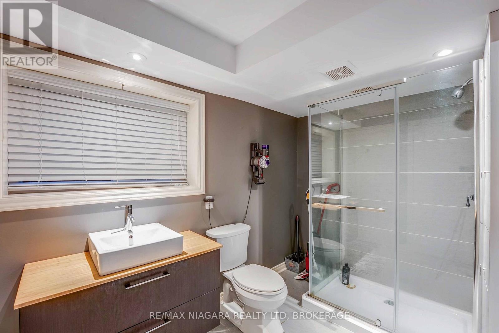 22 Henley Court, Welland, Ontario  L3B 6E8 - Photo 25 - X12431871