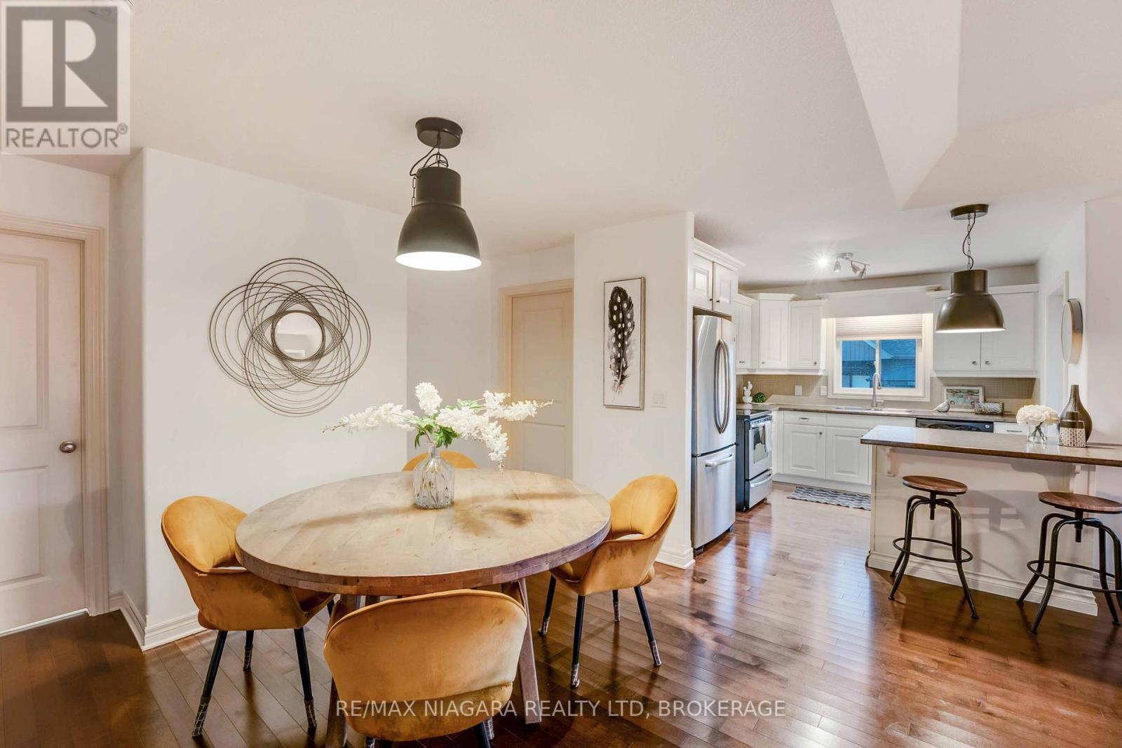 22 Henley Court, Welland, Ontario  L3B 6E8 - Photo 9 - X12431871