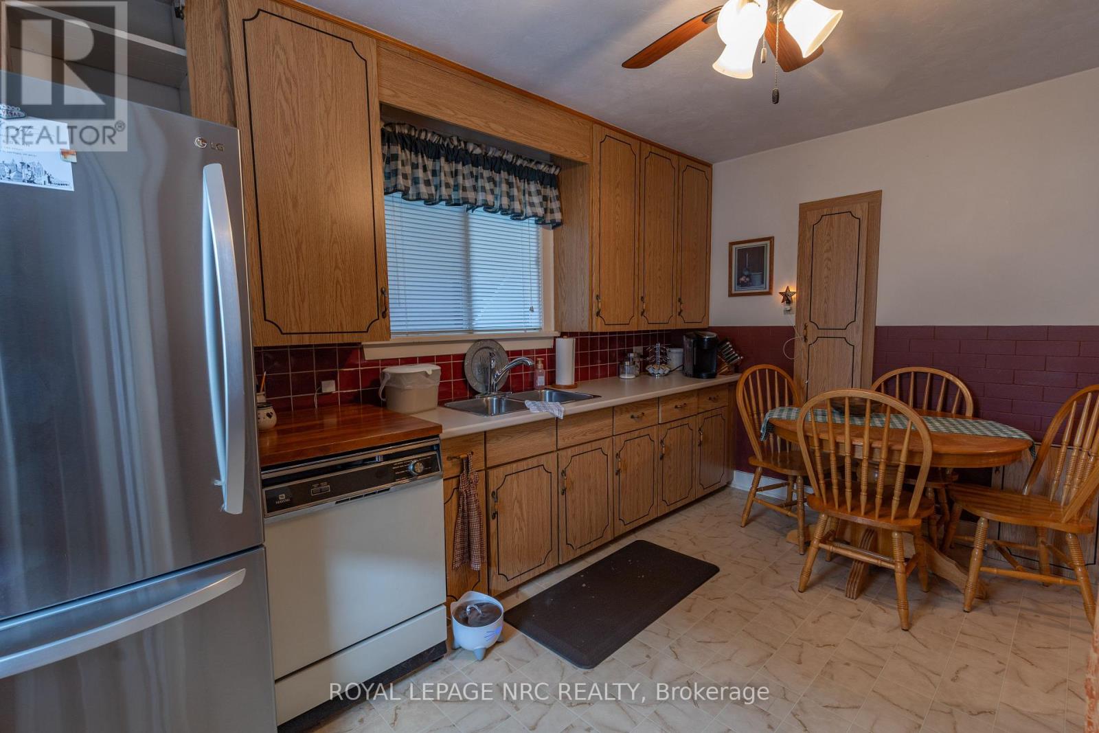 248 Bell Street, Port Colborne (Killaly East), Ontario  L3K 1J4 - Photo 37 - X12431907