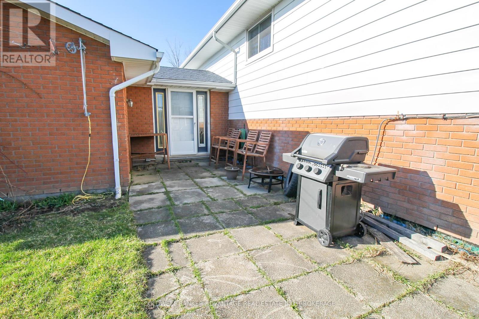 36 Wellbrook Boulevard, Welland, Ontario  L3C 5T4 - Photo 24 - X12432231