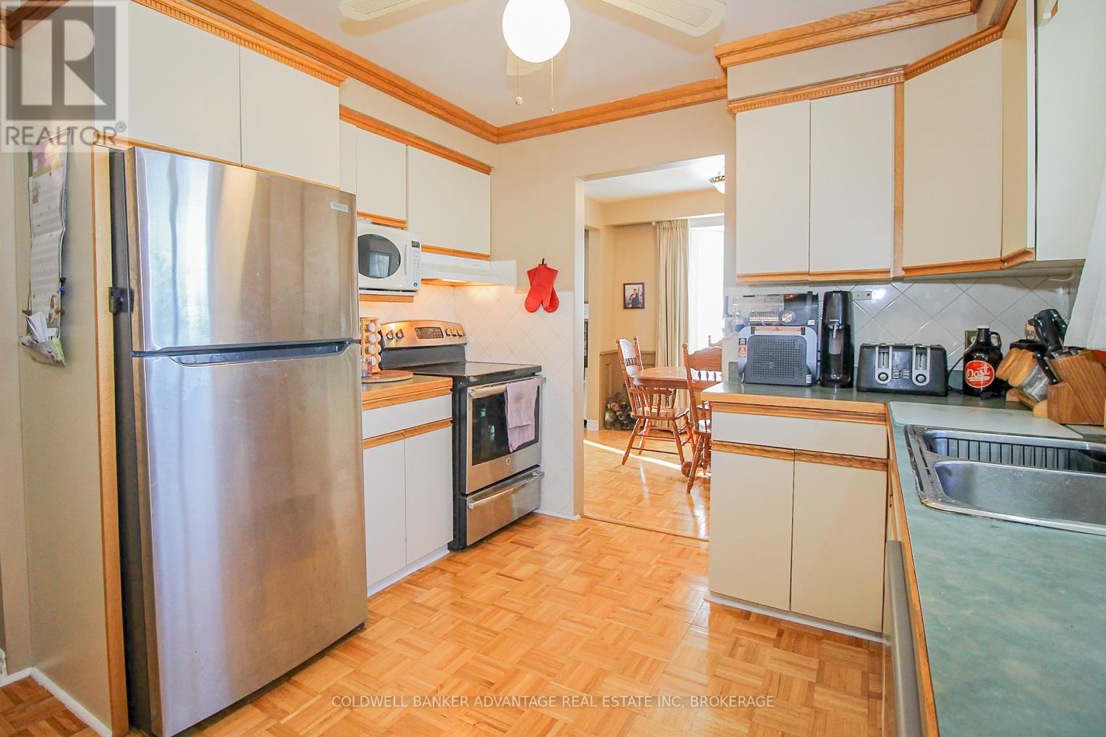 36 Wellbrook Boulevard, Welland, Ontario  L3C 5T4 - Photo 8 - X12432231