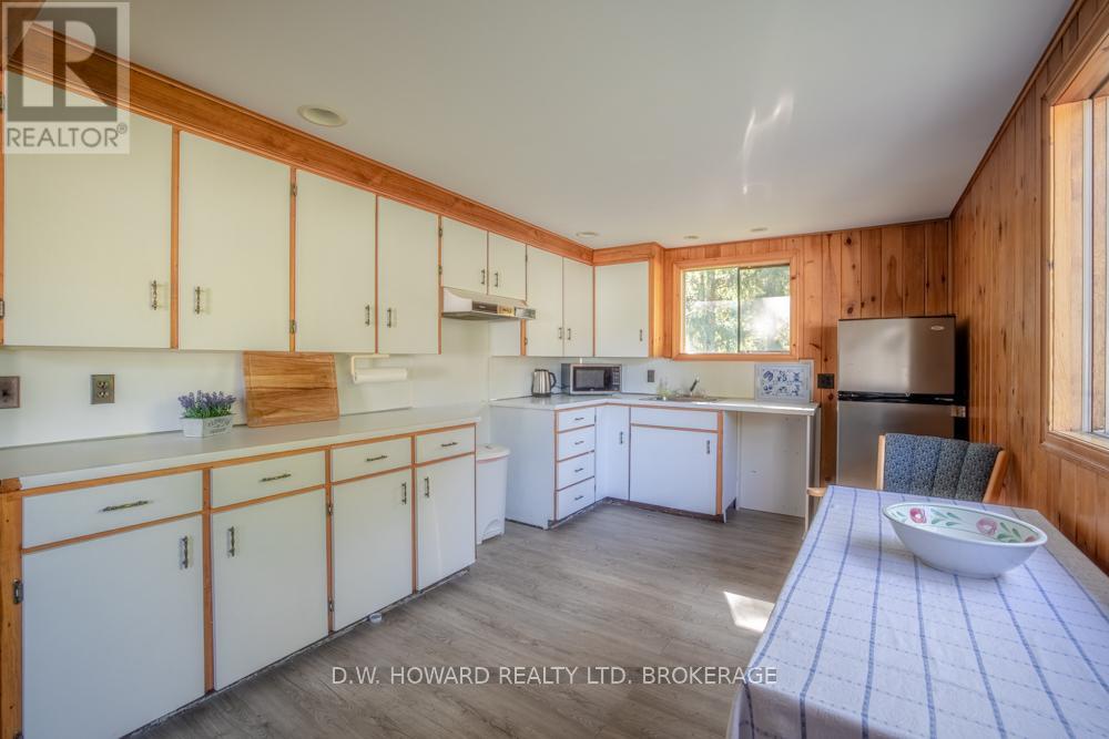 4893 Brown Road, Fort Erie (Crystal Beach), Ontario  L0S 1N0 - Photo 11 - X12432278