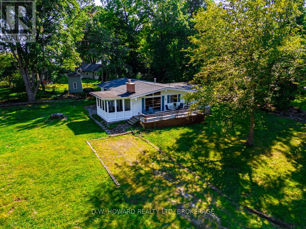 4893 Brown Road, Fort Erie (Crystal Beach), Ontario  L0S 1N0 - Photo 21 - X12432278