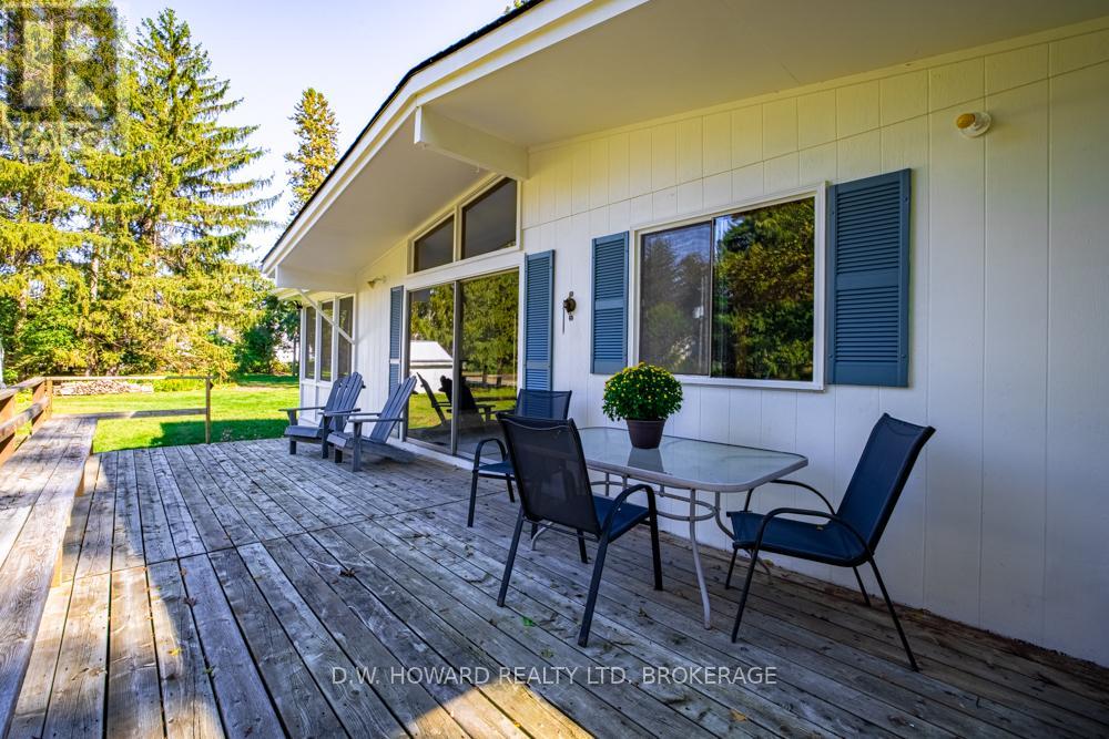 4893 Brown Road, Fort Erie (Crystal Beach), Ontario  L0S 1N0 - Photo 4 - X12432278