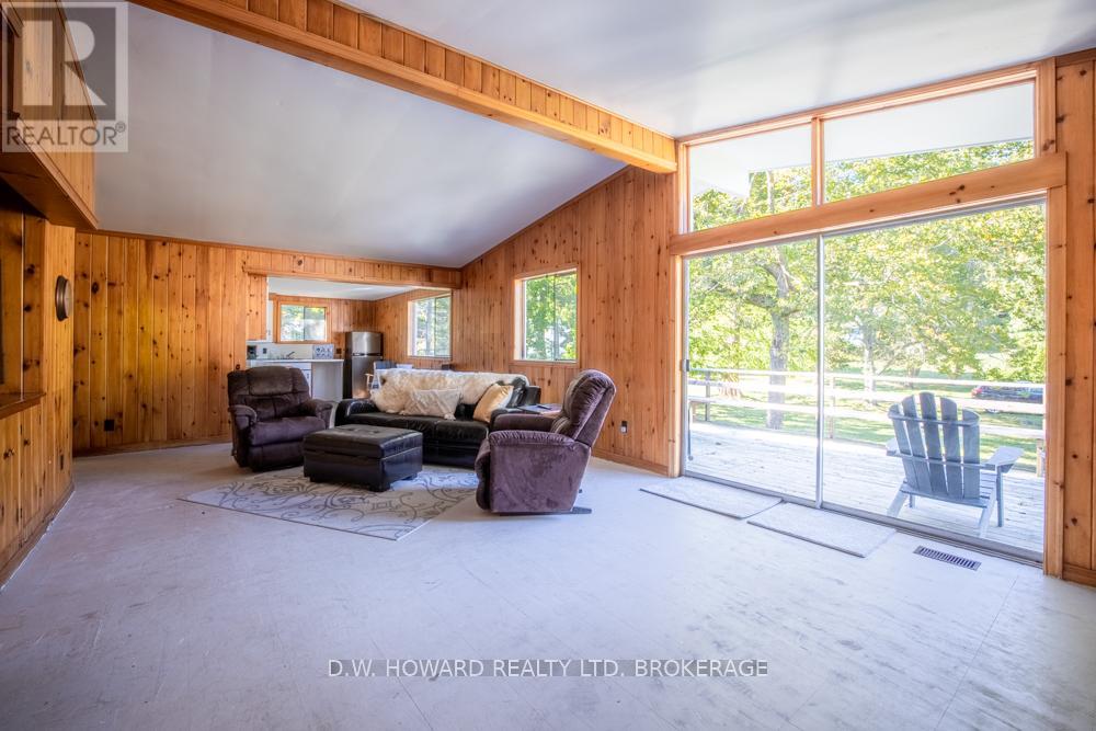 4893 Brown Road, Fort Erie (Crystal Beach), Ontario  L0S 1N0 - Photo 7 - X12432278