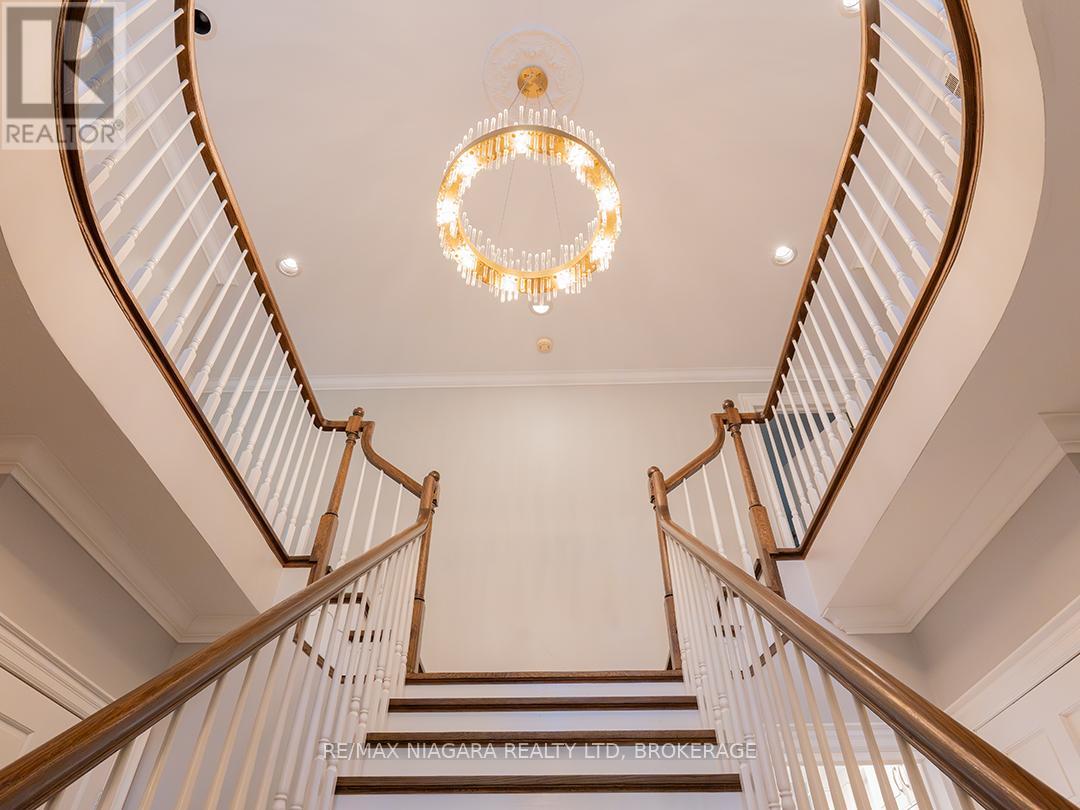 10187 Lakeshore Road W, Wainfleet, Ontario  L3K 5V4 - Photo 8 - X12432998