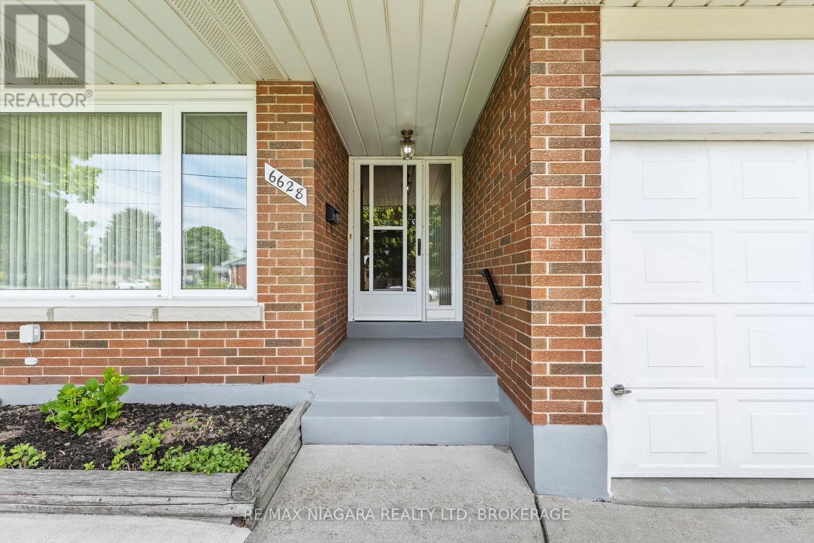 6628 Argyll Crescent, Niagara Falls, Ontario  L2G 5E7 - Photo 5 - X12435324
