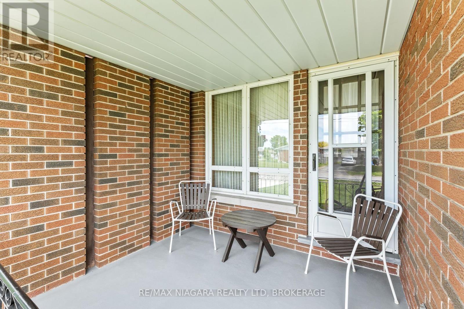 6628 Argyll Crescent, Niagara Falls, Ontario  L2G 5E7 - Photo 6 - X12435324