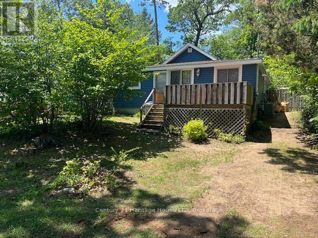 29 ELMWOOD AVENUE, lambton shores, Ontario