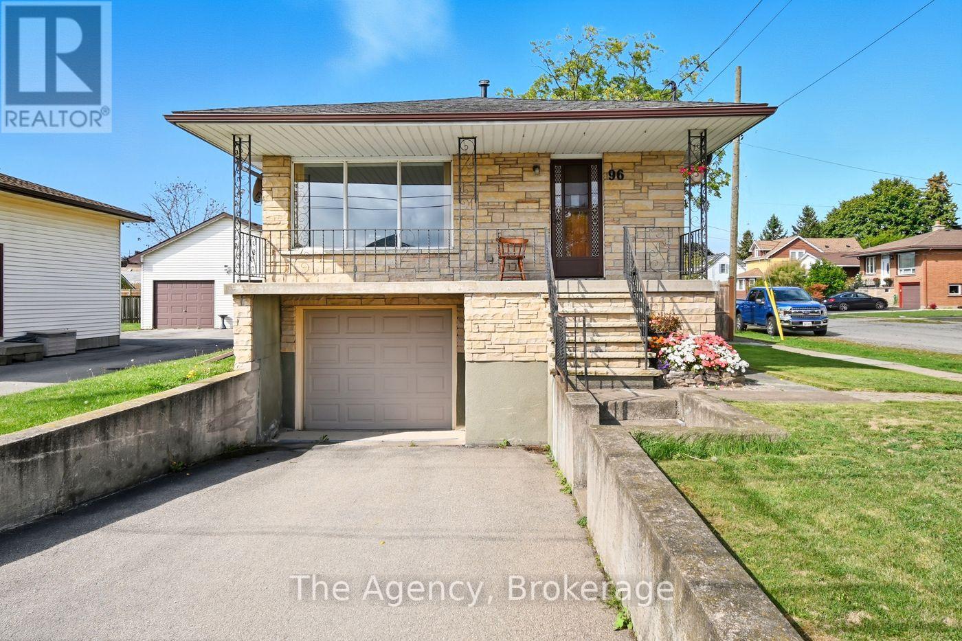 96 ELIZABETH STREET, port colborne (killaly east), Ontario