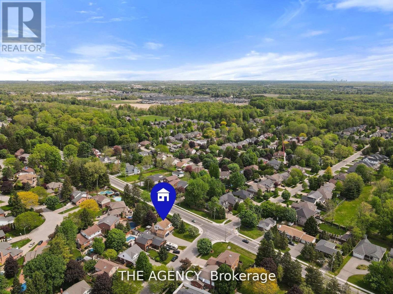 106 Spruceside Crescent, Pelham (Fonthill), Ontario  L0S 1E0 - Photo 11 - X12436238