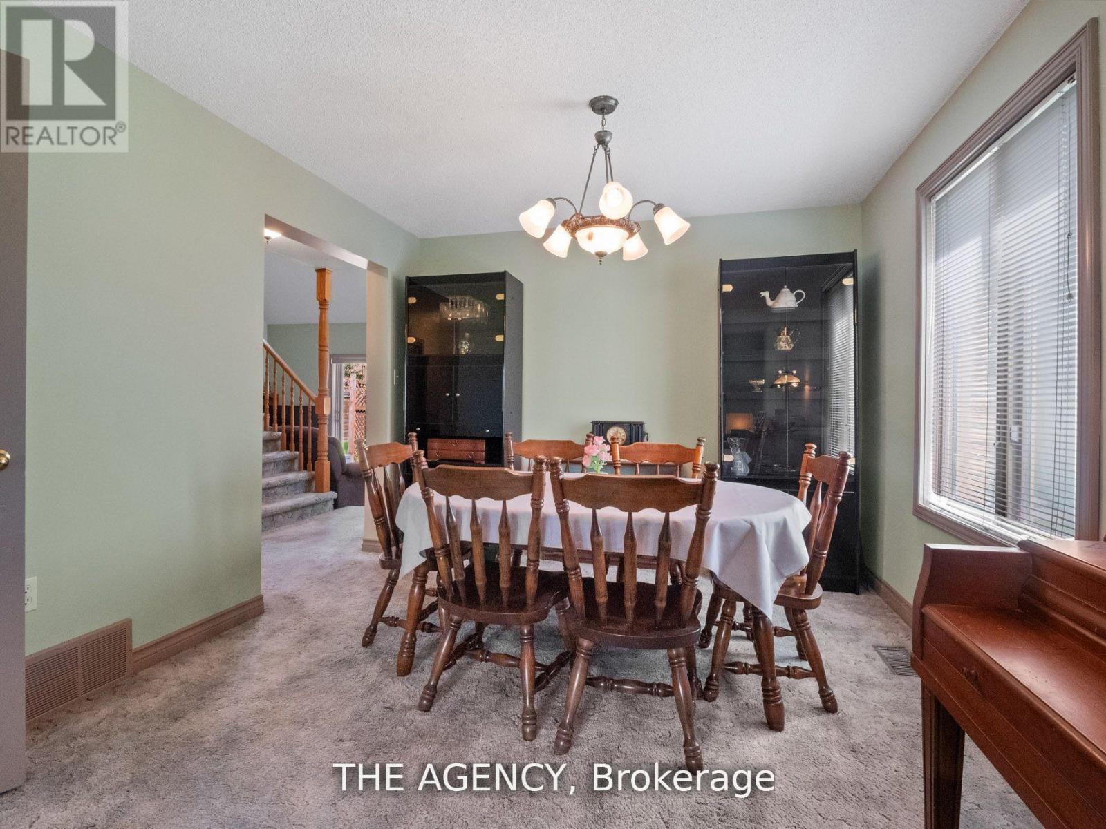 106 Spruceside Crescent, Pelham (Fonthill), Ontario  L0S 1E0 - Photo 16 - X12436238