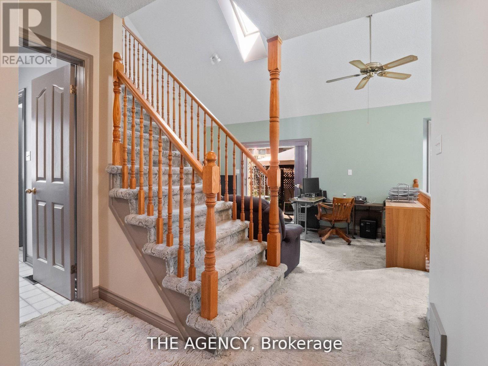 106 Spruceside Crescent, Pelham (Fonthill), Ontario  L0S 1E0 - Photo 25 - X12436238