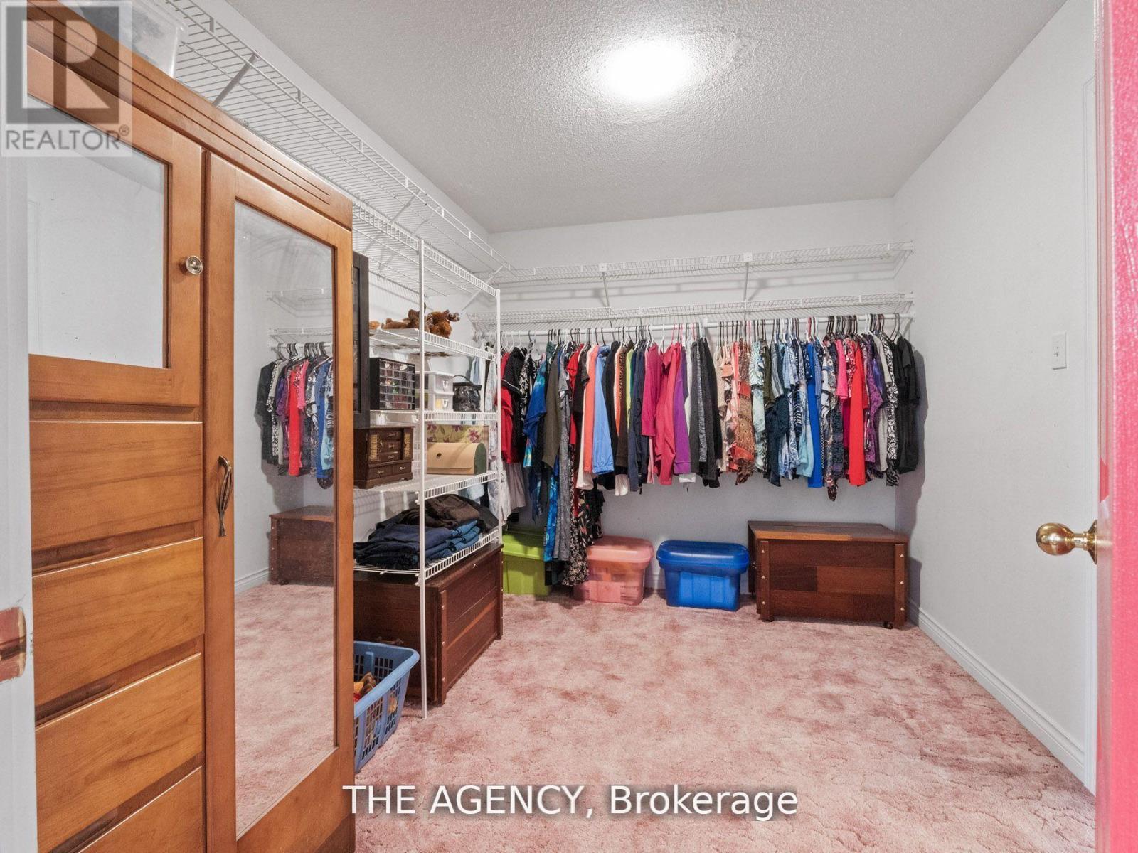 106 Spruceside Crescent, Pelham (Fonthill), Ontario  L0S 1E0 - Photo 29 - X12436238