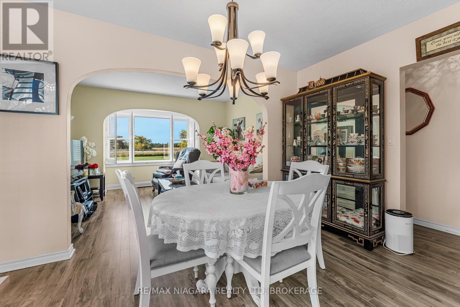 1055 Burger Road, Fort Erie, Ontario  L0S 1N0 - Photo 11 - X12436615