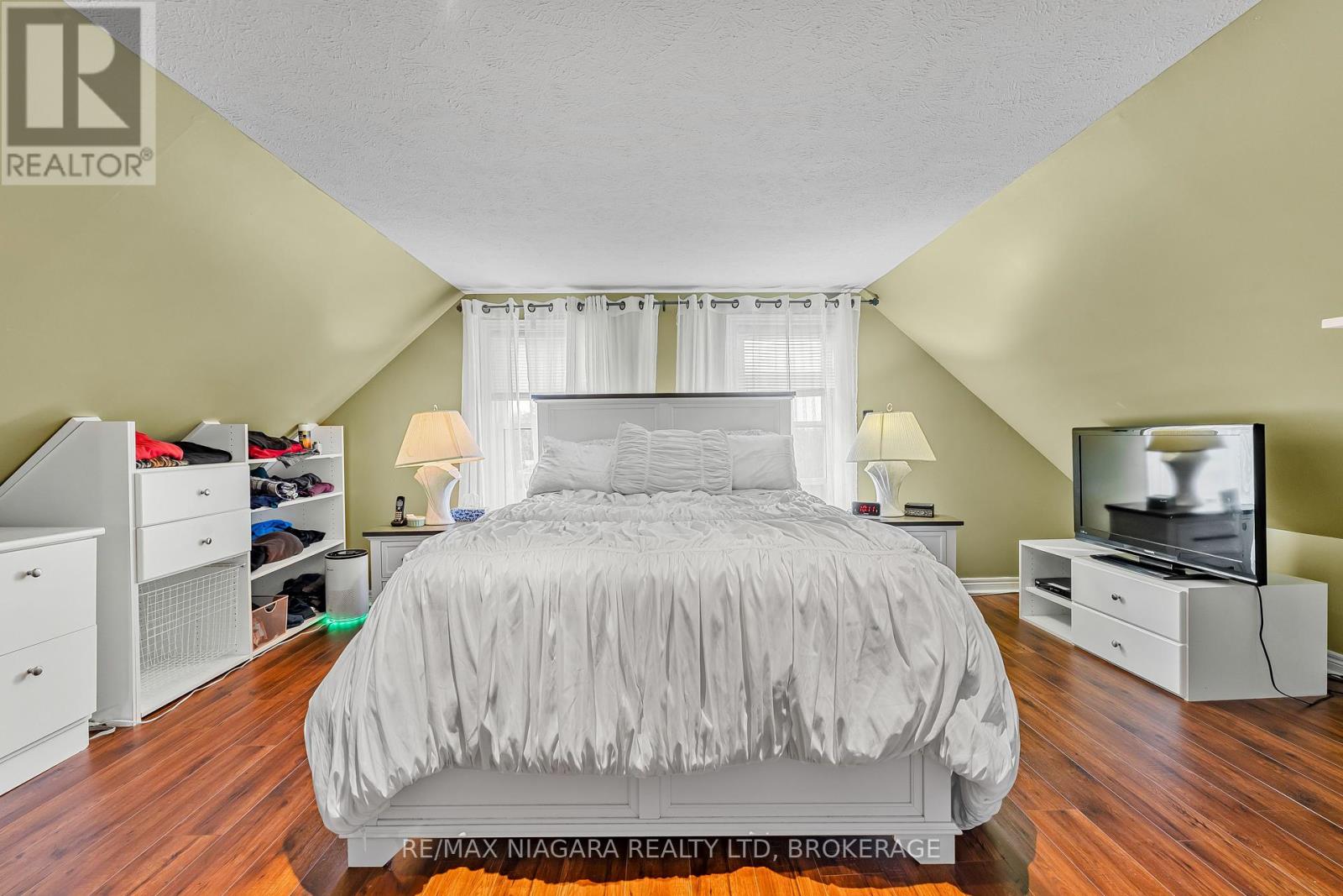 1055 Burger Road, Fort Erie, Ontario  L0S 1N0 - Photo 22 - X12436615