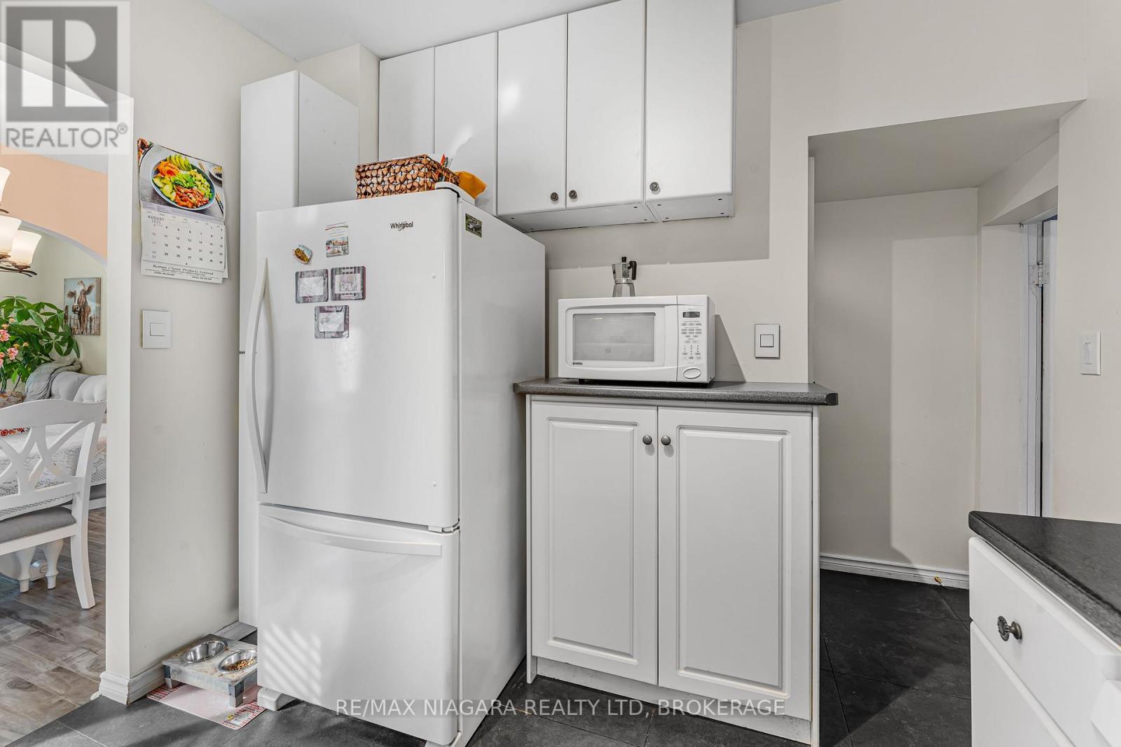 1055 Burger Road, Fort Erie, Ontario  L0S 1N0 - Photo 9 - X12436615