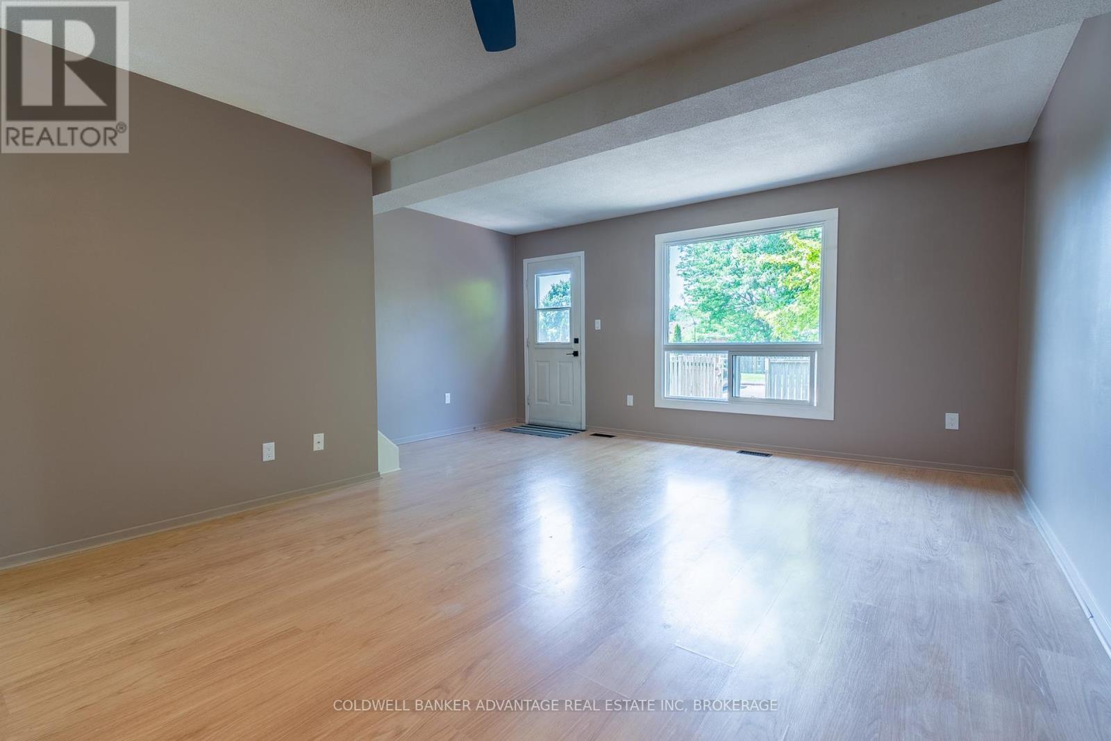 8 - 102 Silvan Drive, Welland, Ontario  L3C 6C3 - Photo 11 - X12436990