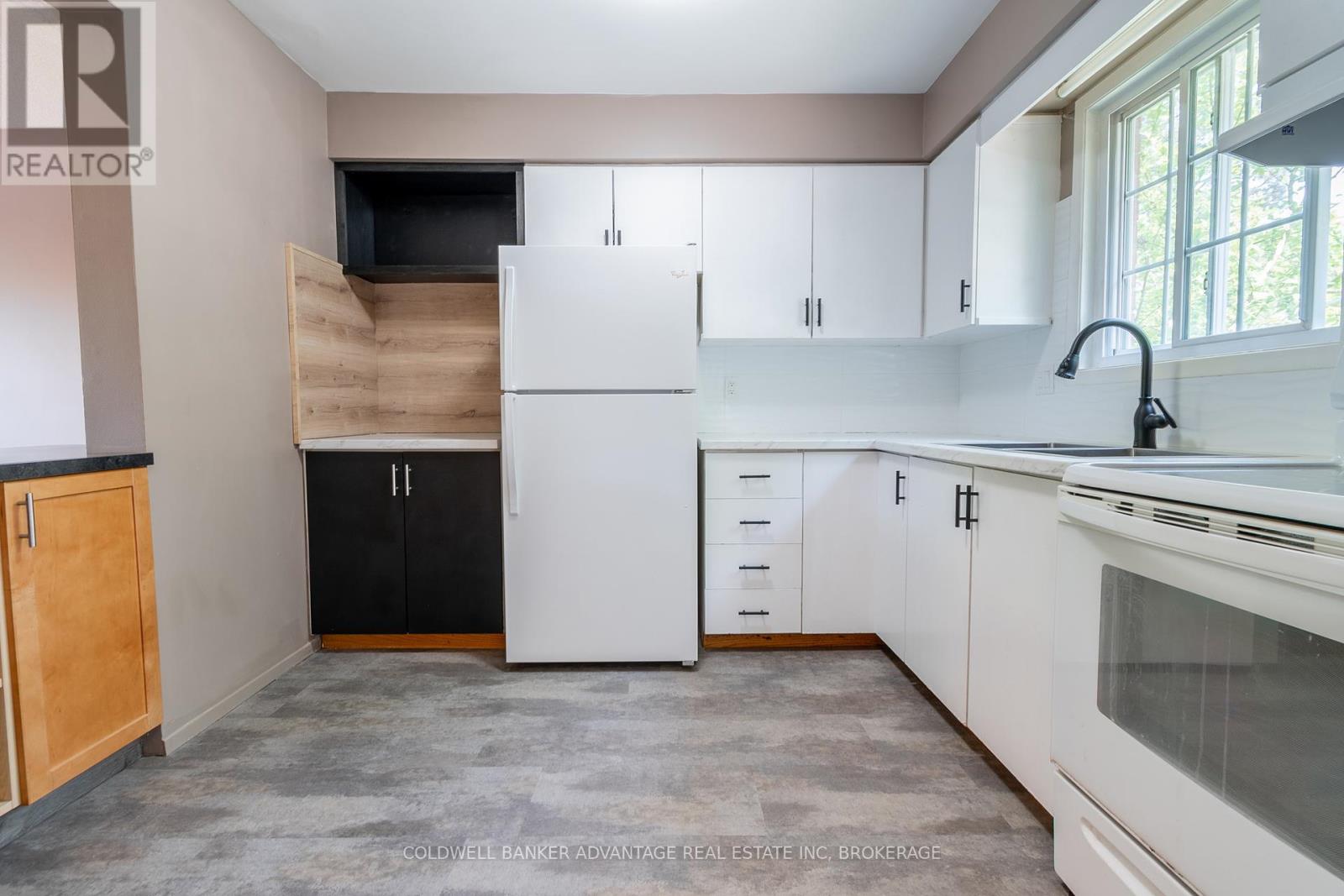 8 - 102 Silvan Drive, Welland, Ontario  L3C 6C3 - Photo 7 - X12436990