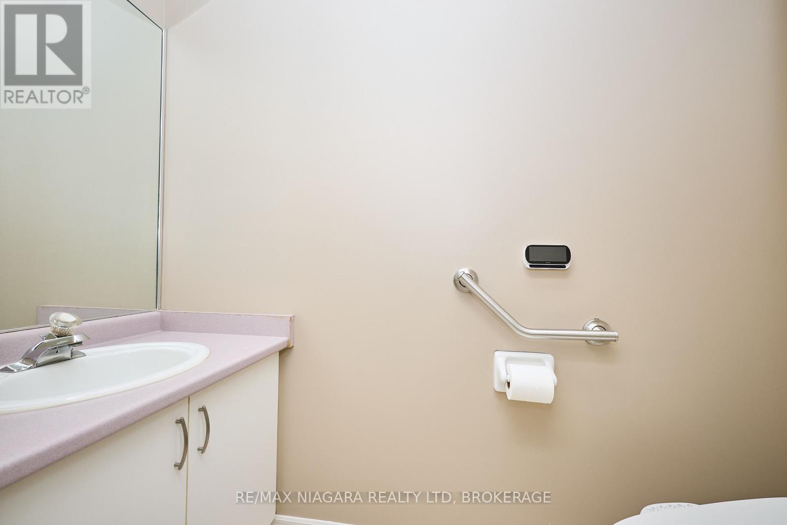 1 Breckenridge Boulevard, St. Catharines, Ontario  L2W 1A7 - Photo 24 - X12437589