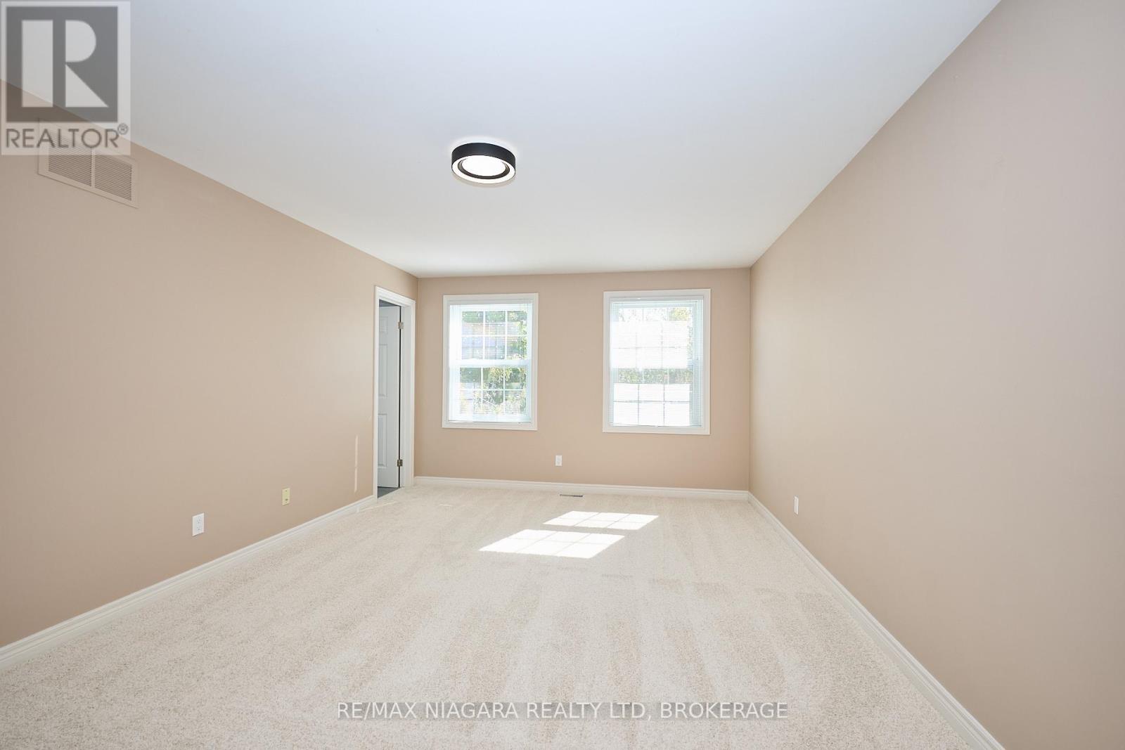 1 Breckenridge Boulevard, St. Catharines, Ontario  L2W 1A7 - Photo 28 - X12437589
