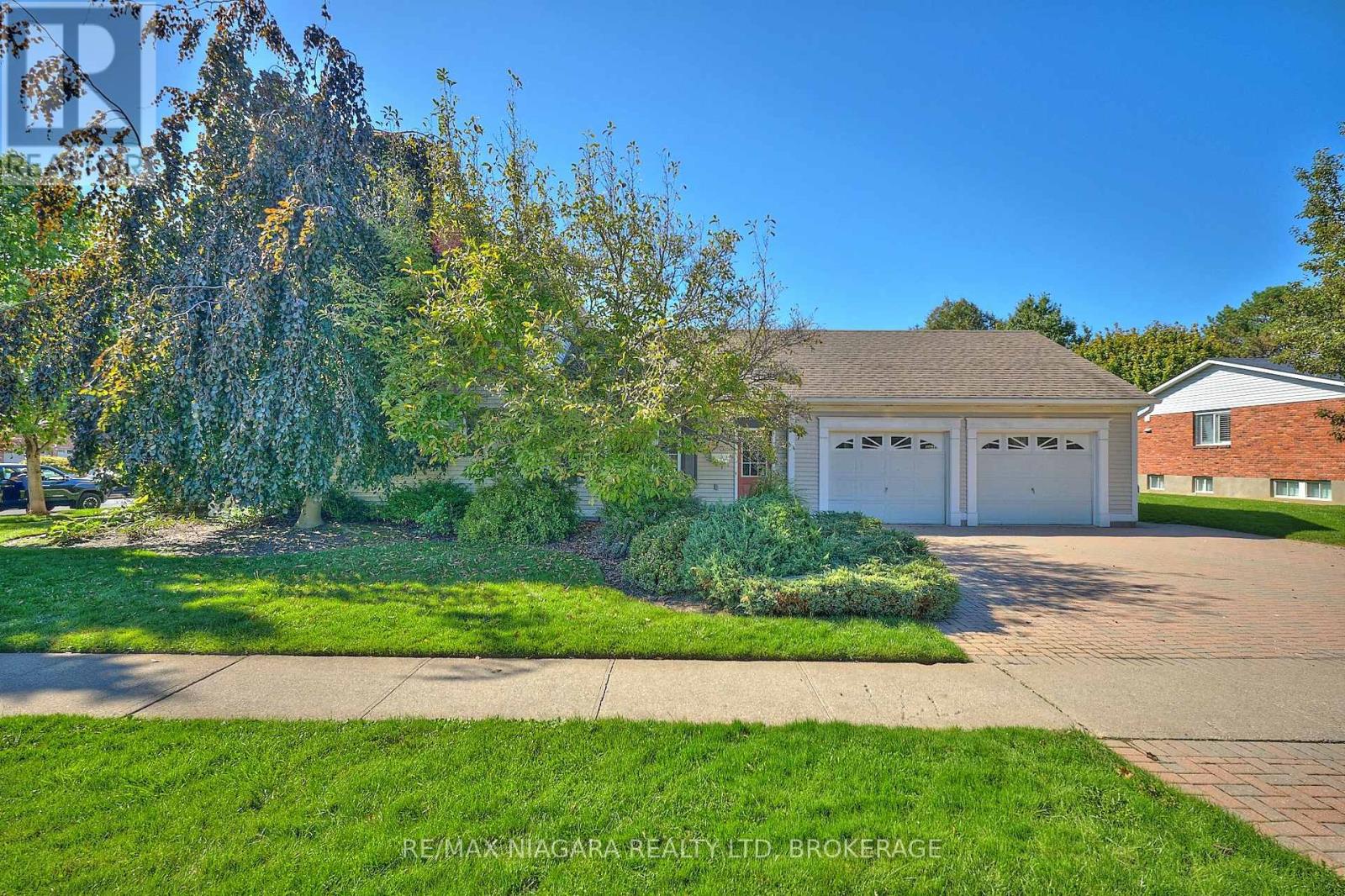 1 Breckenridge Boulevard, St. Catharines, Ontario  L2W 1A7 - Photo 4 - X12437589