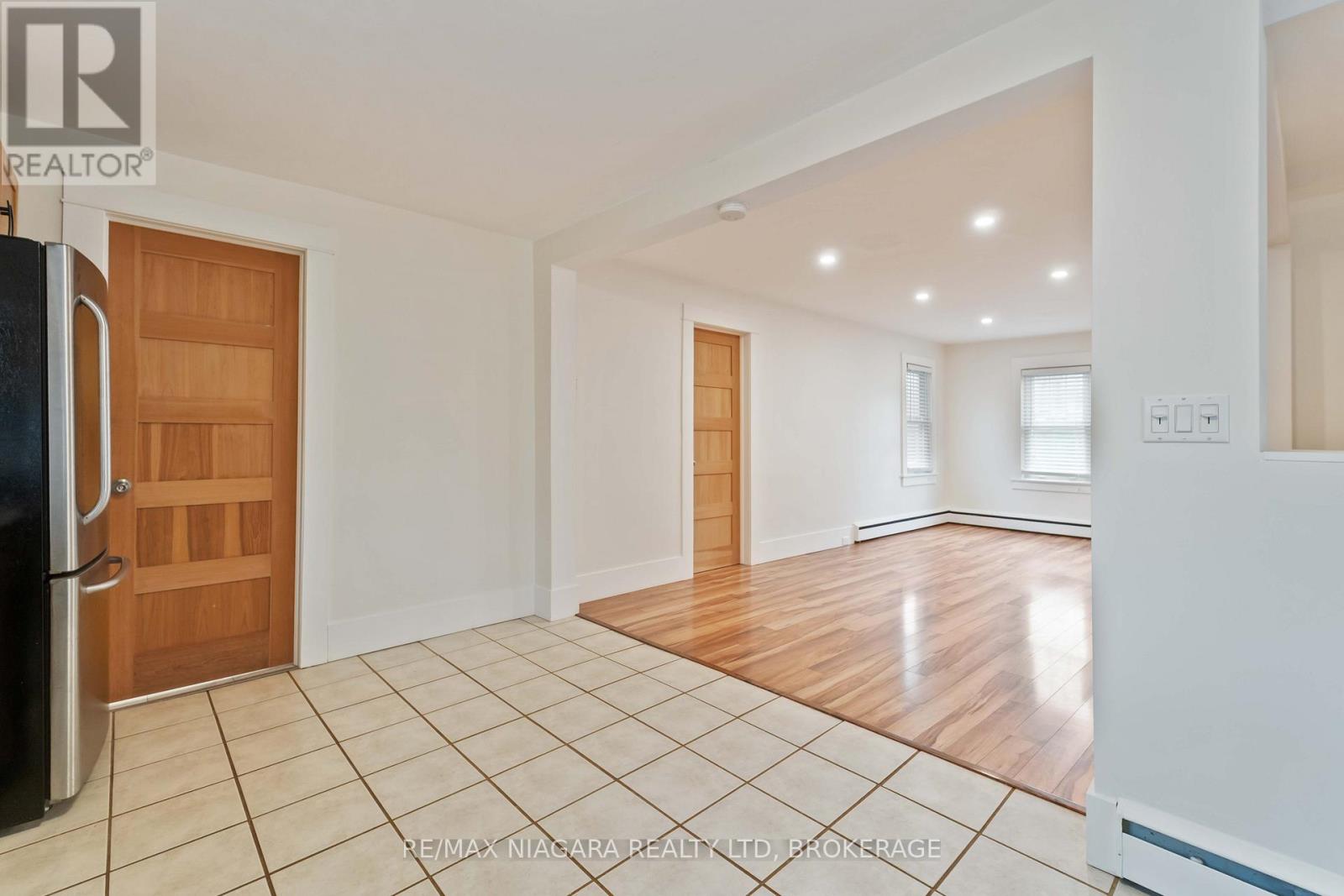 543 Vine Street, St. Catharines, Ontario  L2M 3T5 - Photo 22 - X12437677