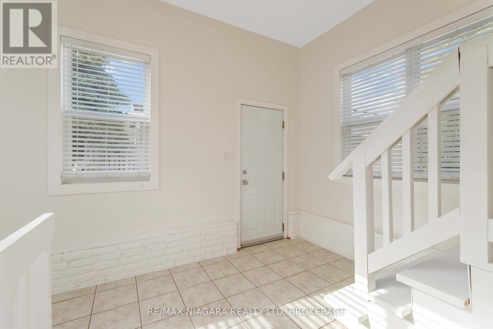 543 Vine Street, St. Catharines, Ontario  L2M 3T5 - Photo 34 - X12437677